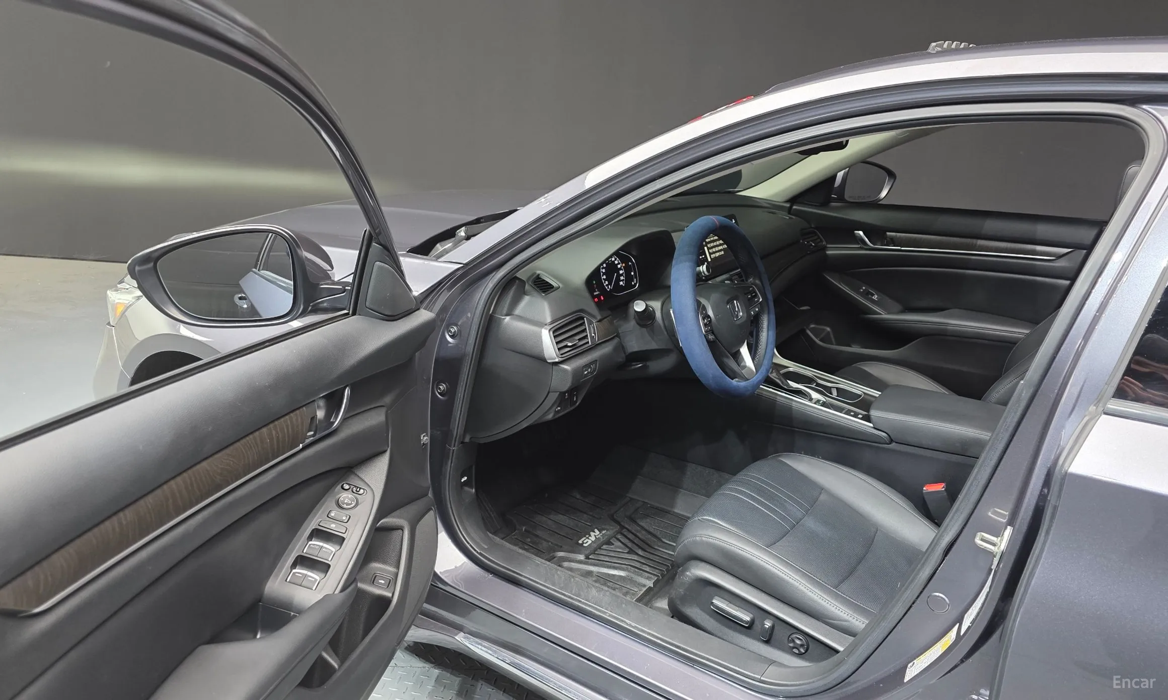 Honda Accord 10th Generation превью 10
