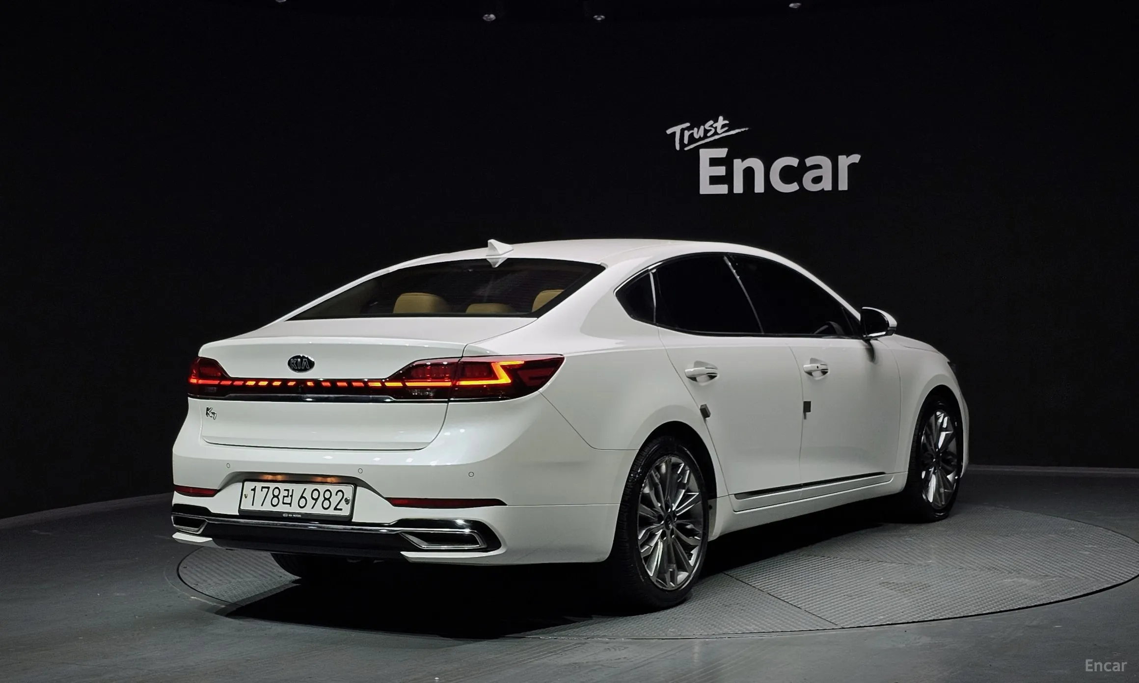 Kia K7 Premier