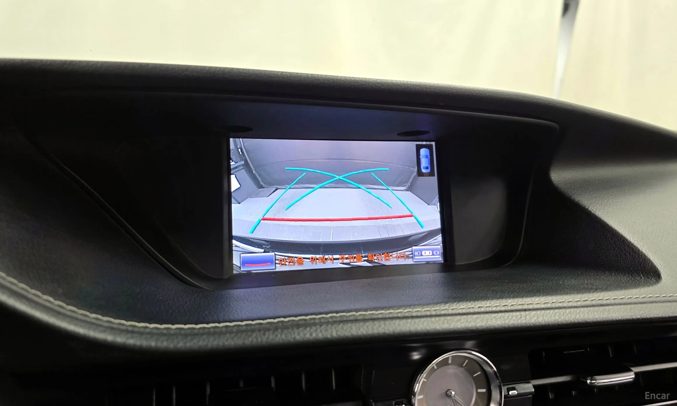 Lexus New ES300h превью 15