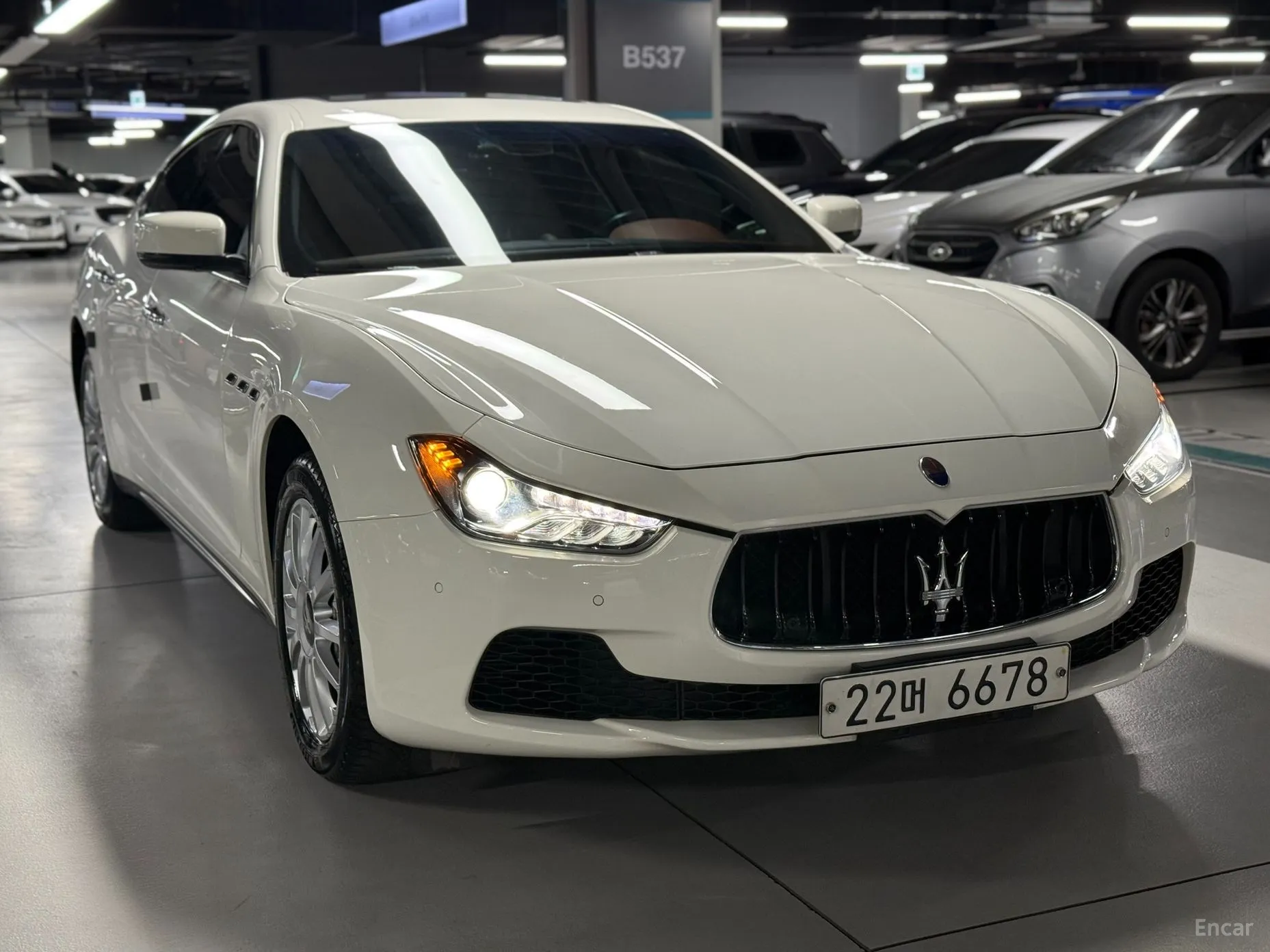 Maserati Ghibli превью 14