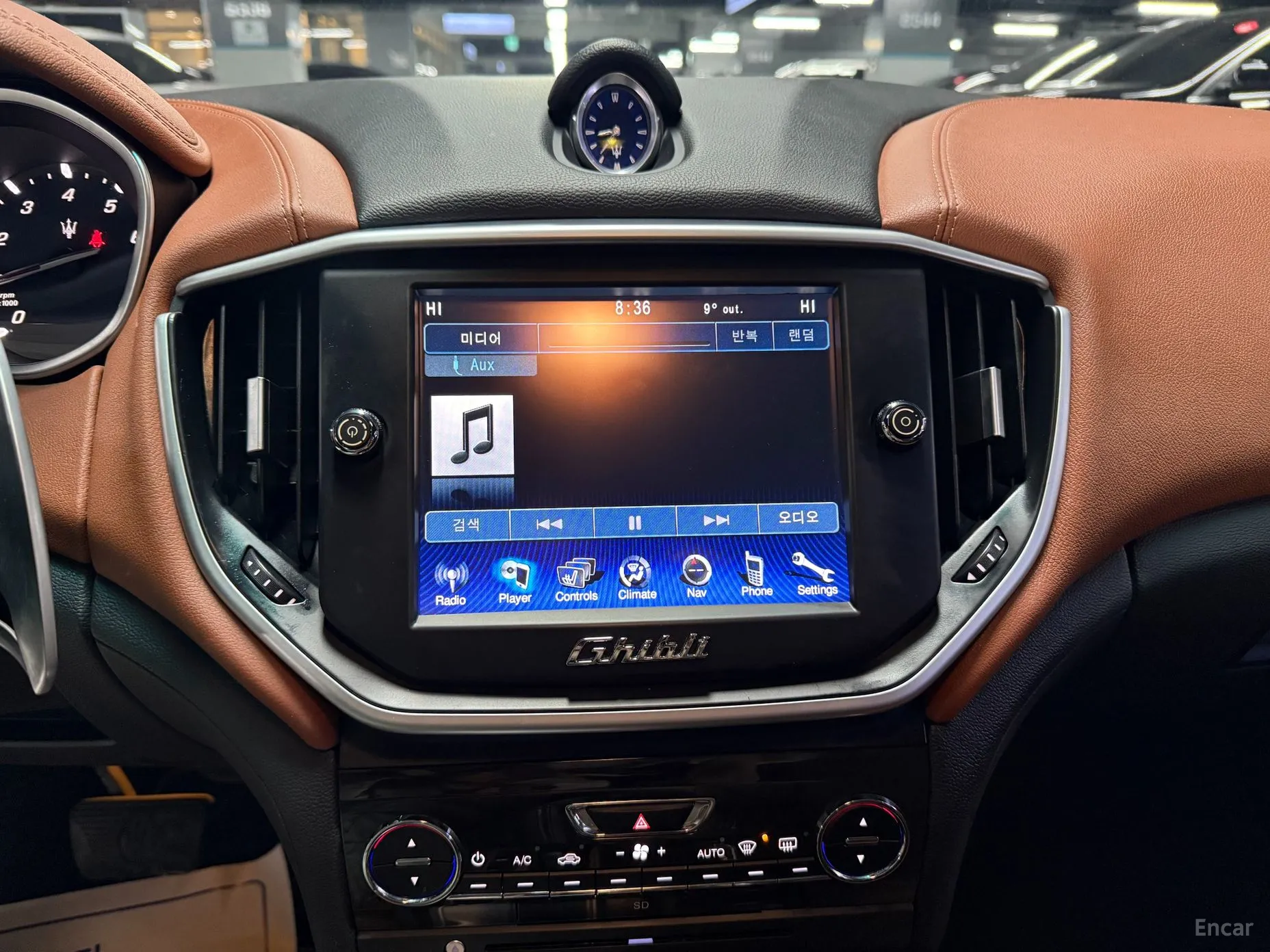 Maserati Ghibli превью 16