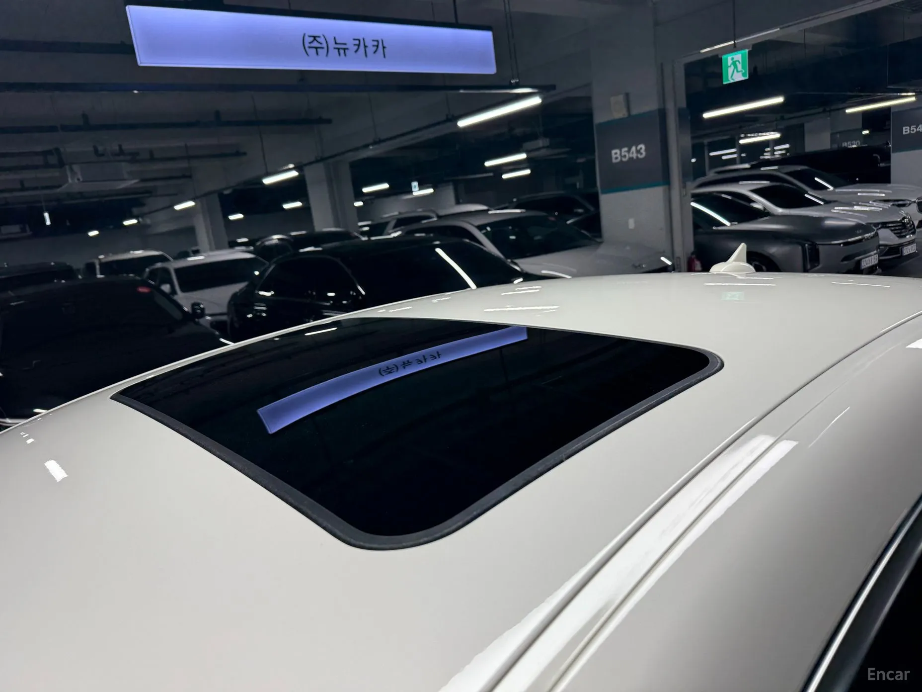 Maserati Ghibli превью 3