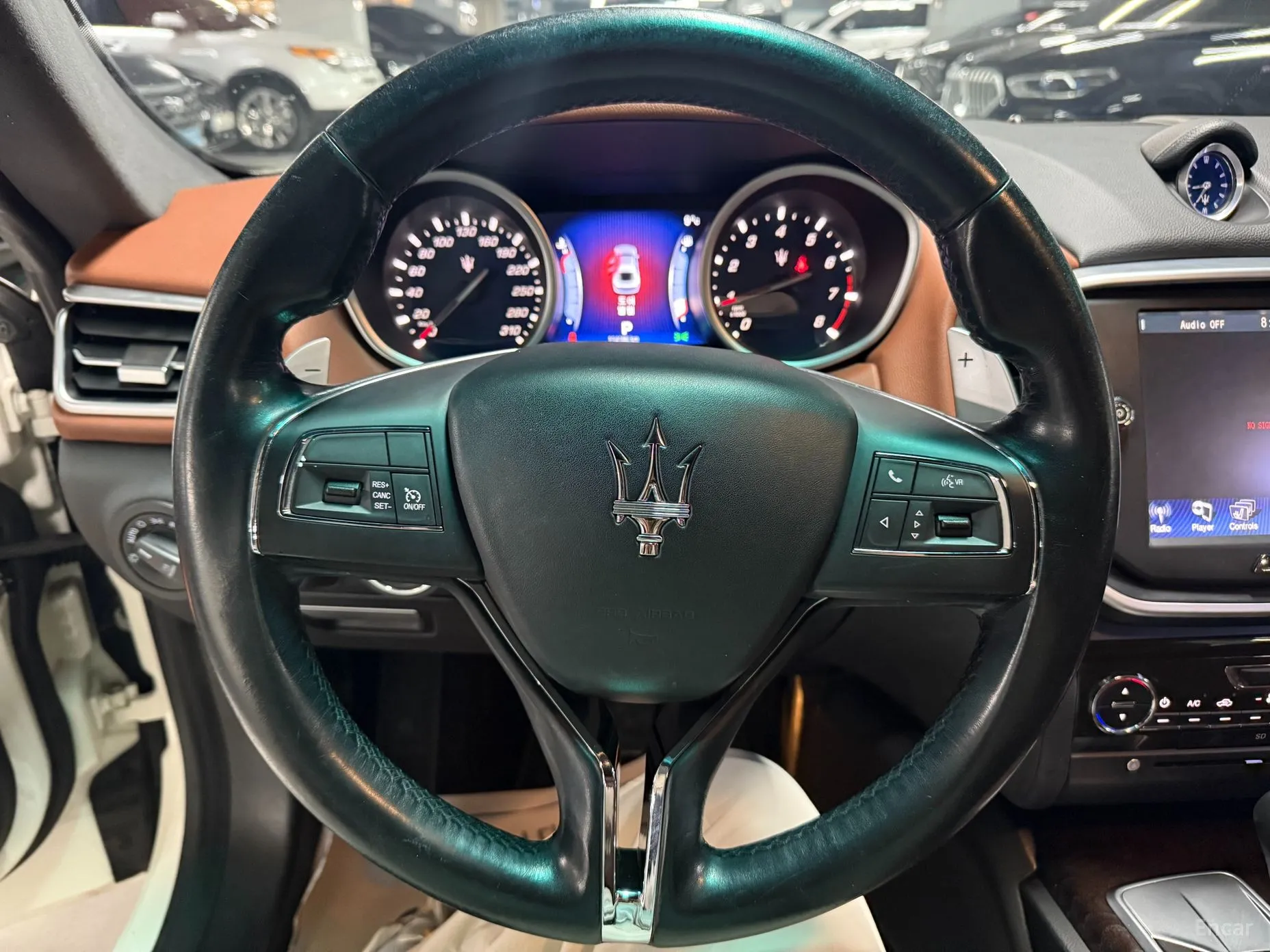 Maserati Ghibli превью 9