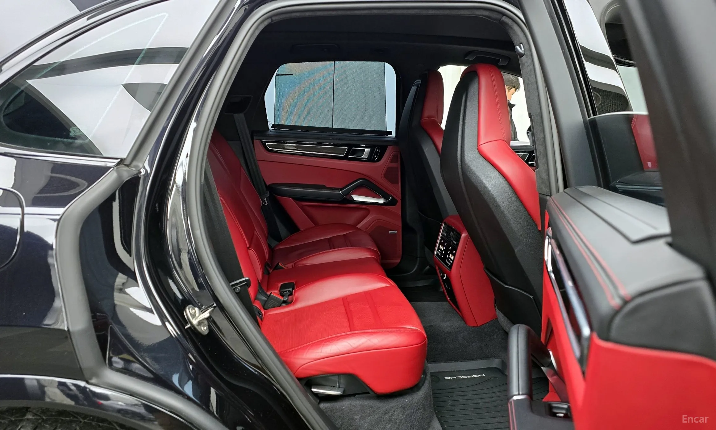 Porsche Cayenne (PO536) превью 12