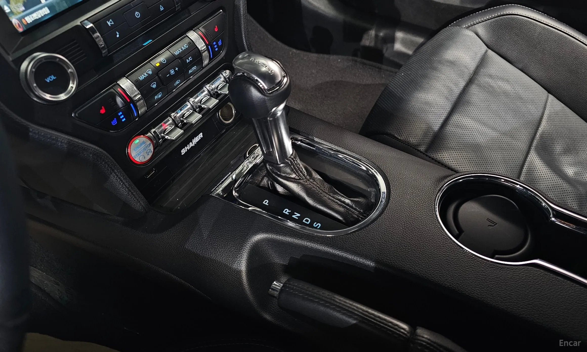 Ford Mustang превью 9