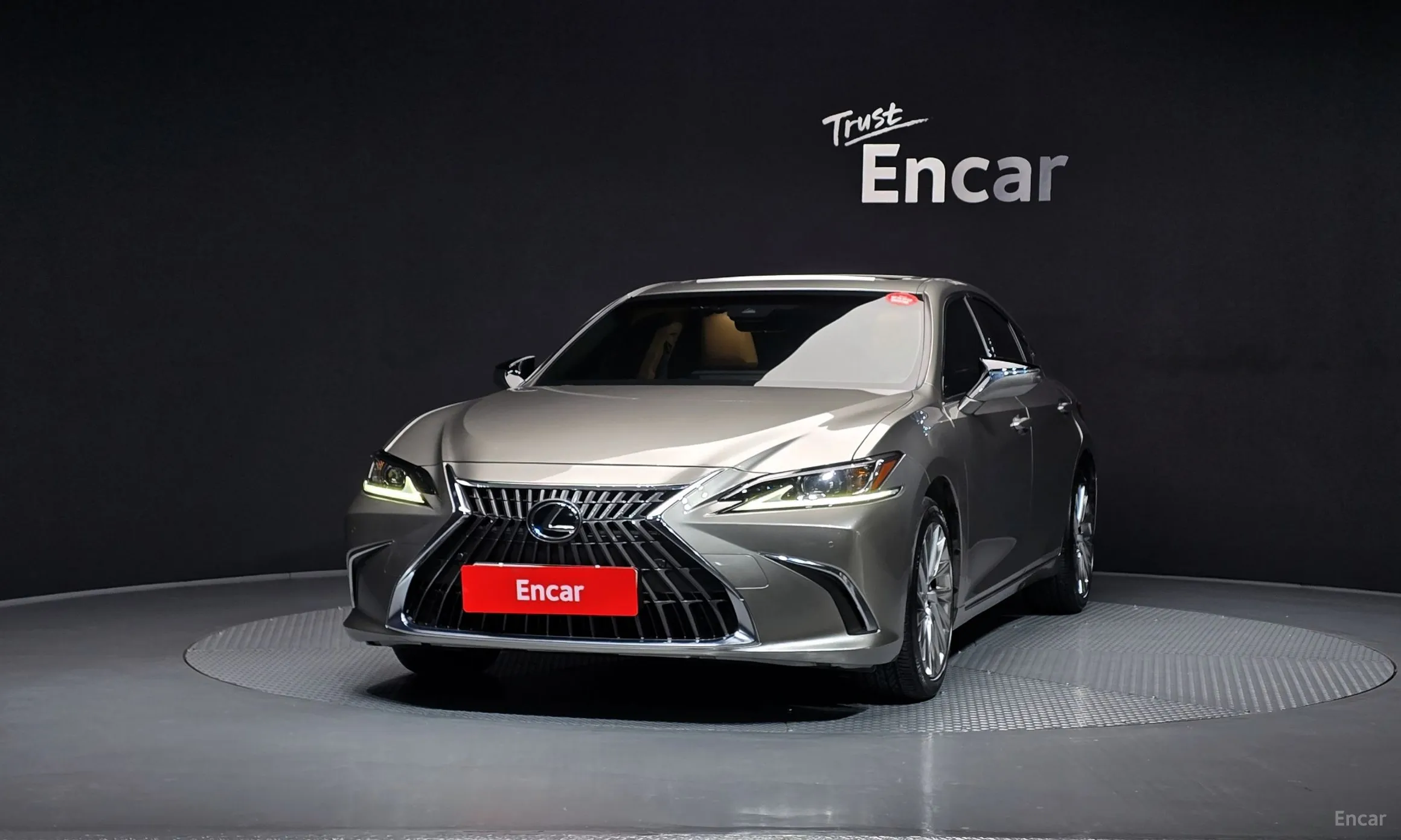 Lexus ES300h 7th Generation превью 3