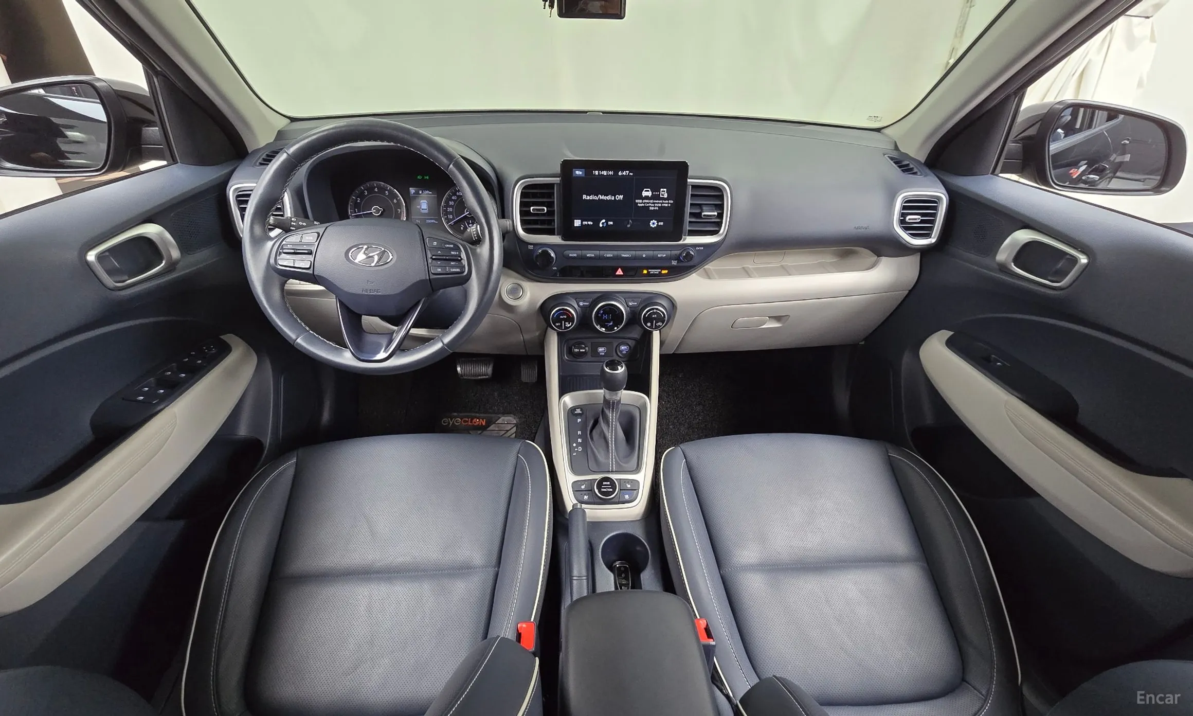 Hyundai Venue превью 7