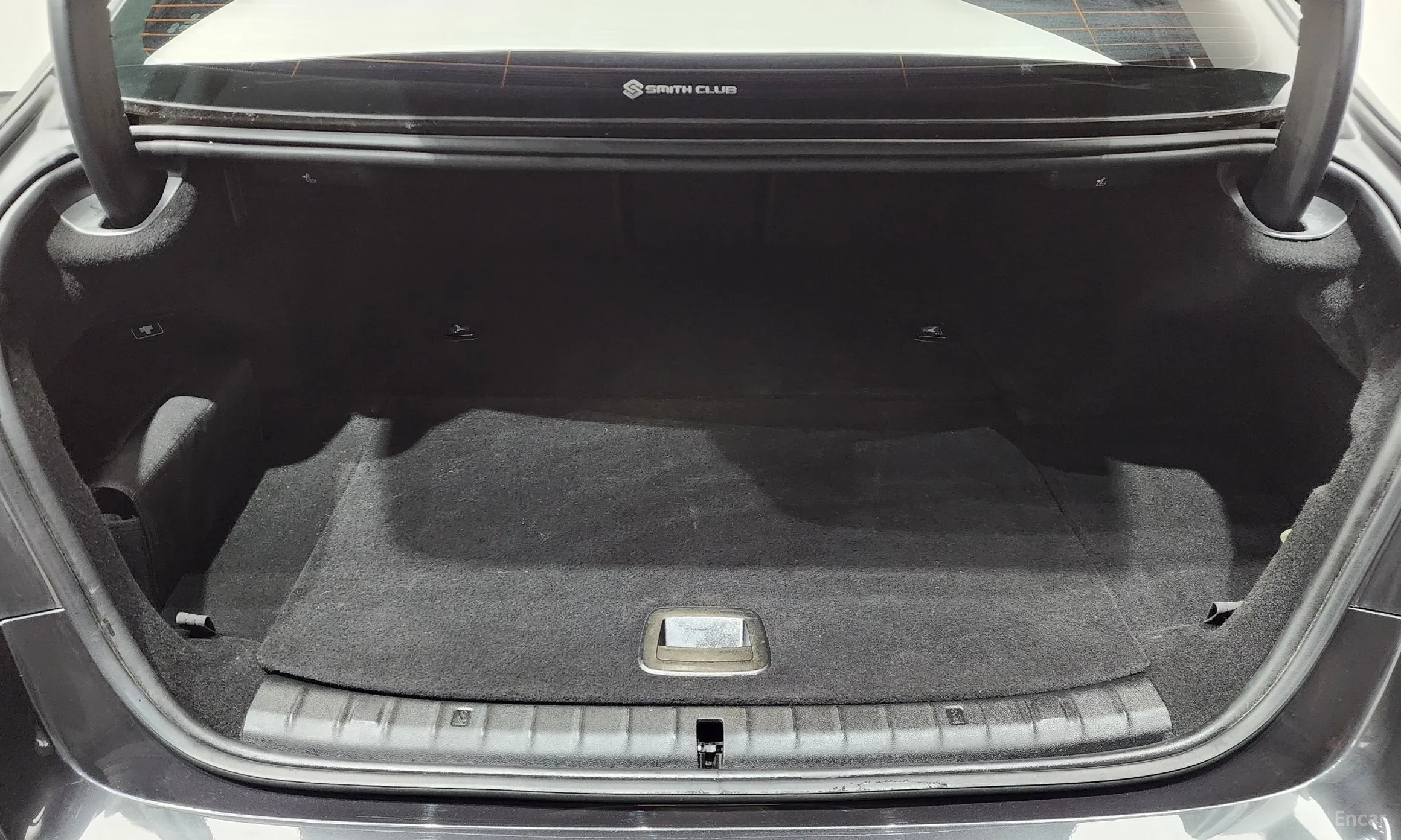 BMW 5 Series (G30) превью 20