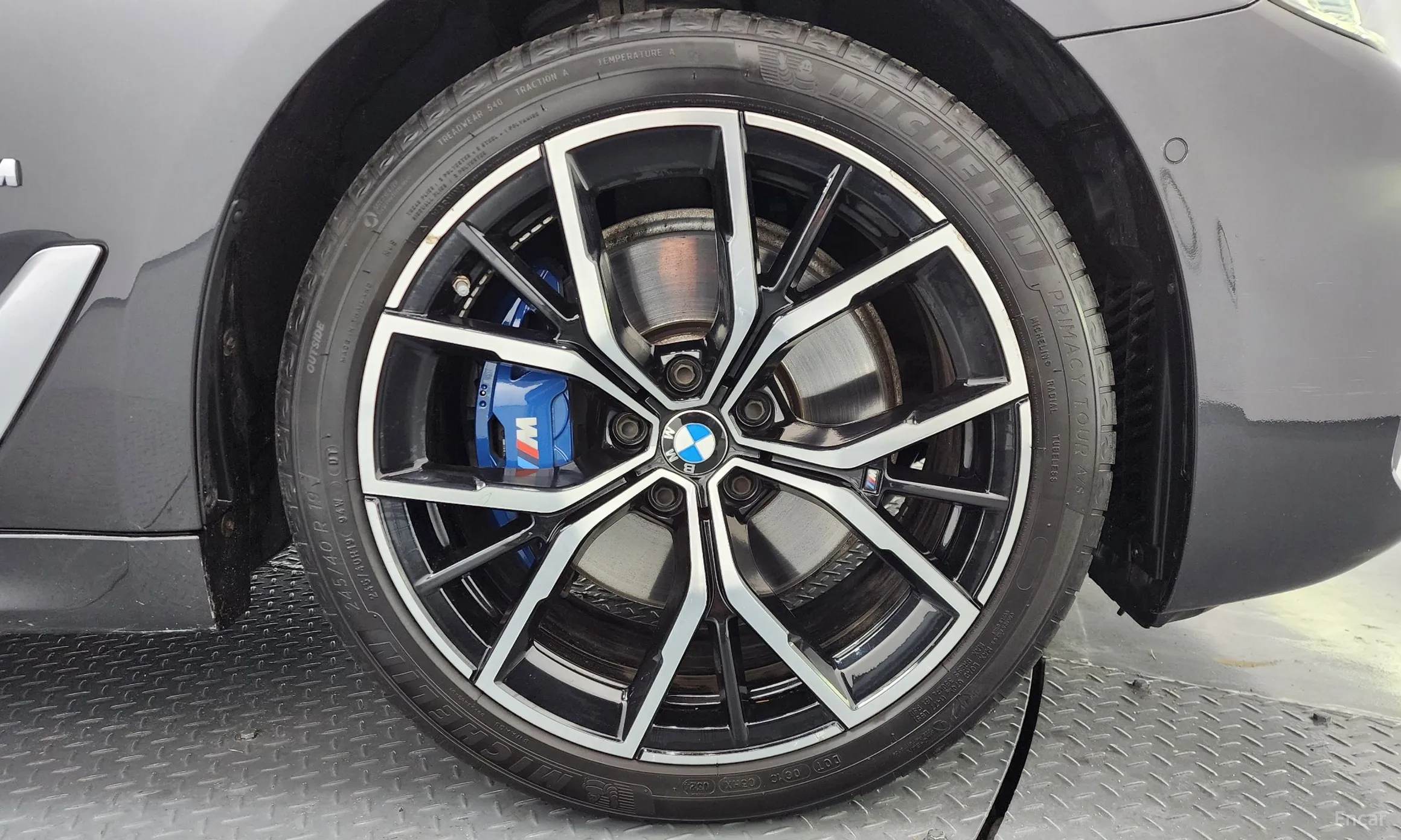BMW 5 Series (G30) превью 5