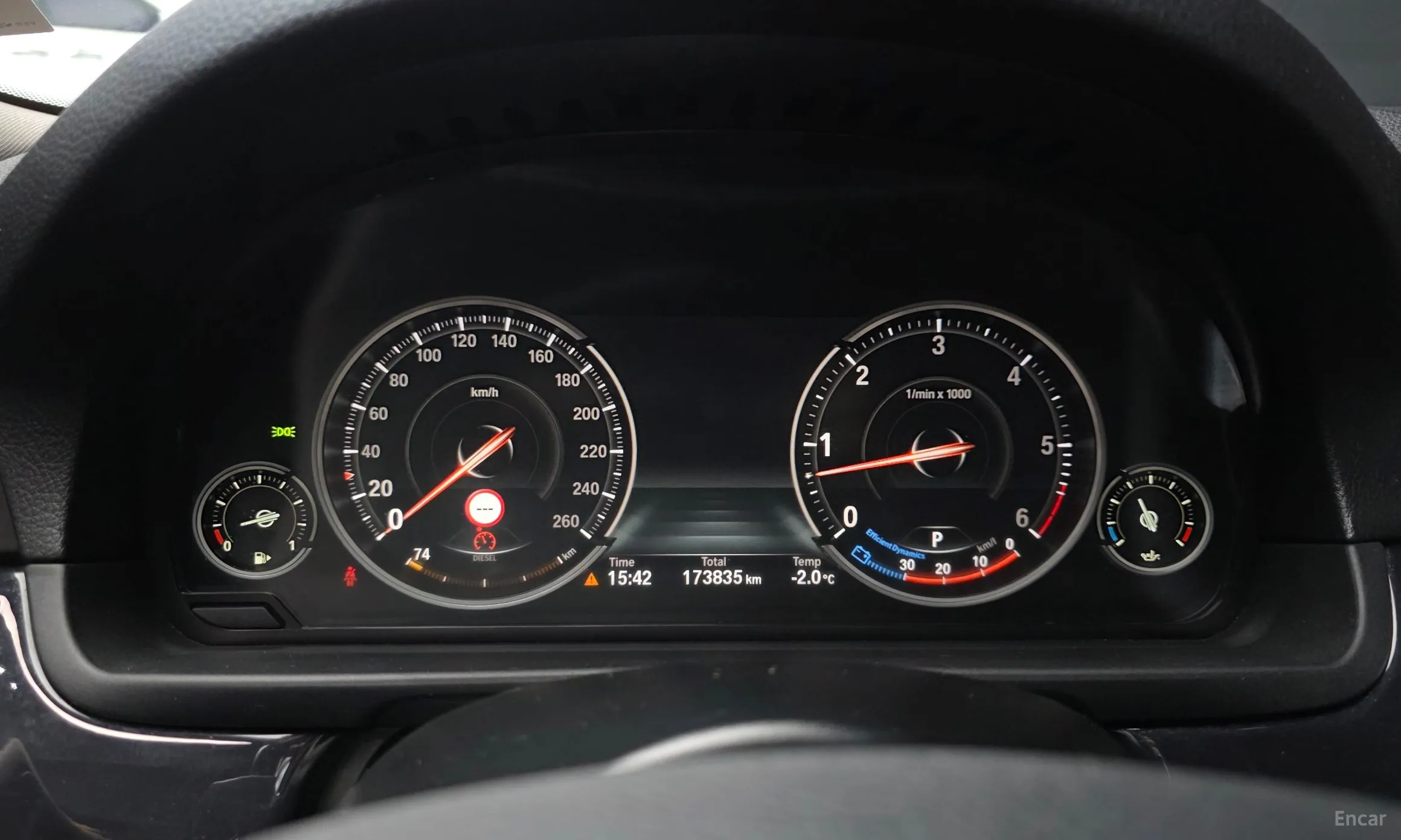 BMW 5 Series (F10) превью 8