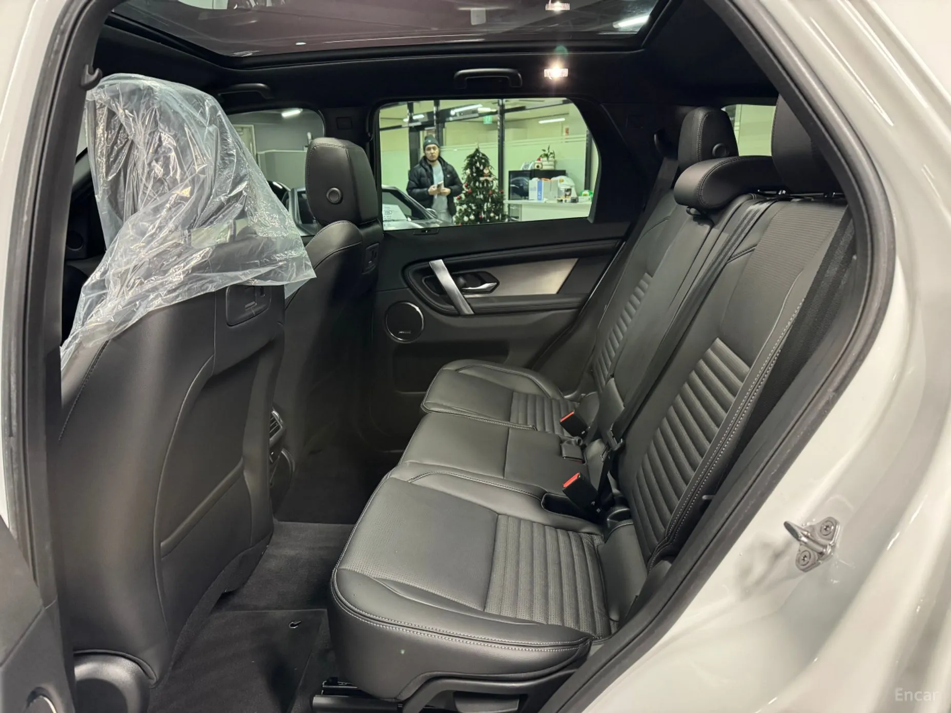 Land Rover Discovery Sports превью 12