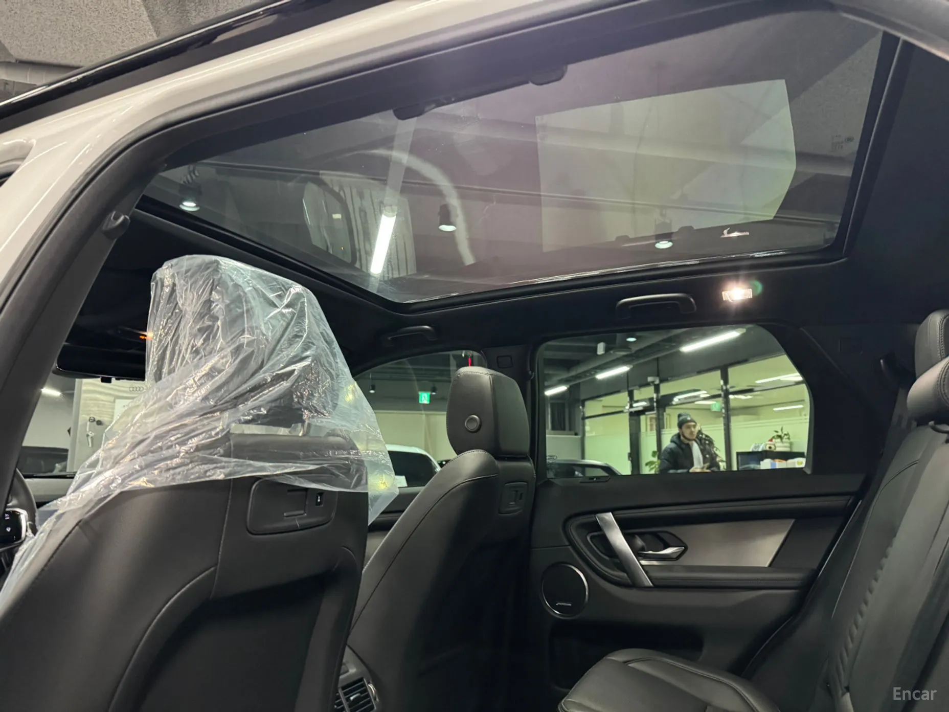 Land Rover Discovery Sports превью 13