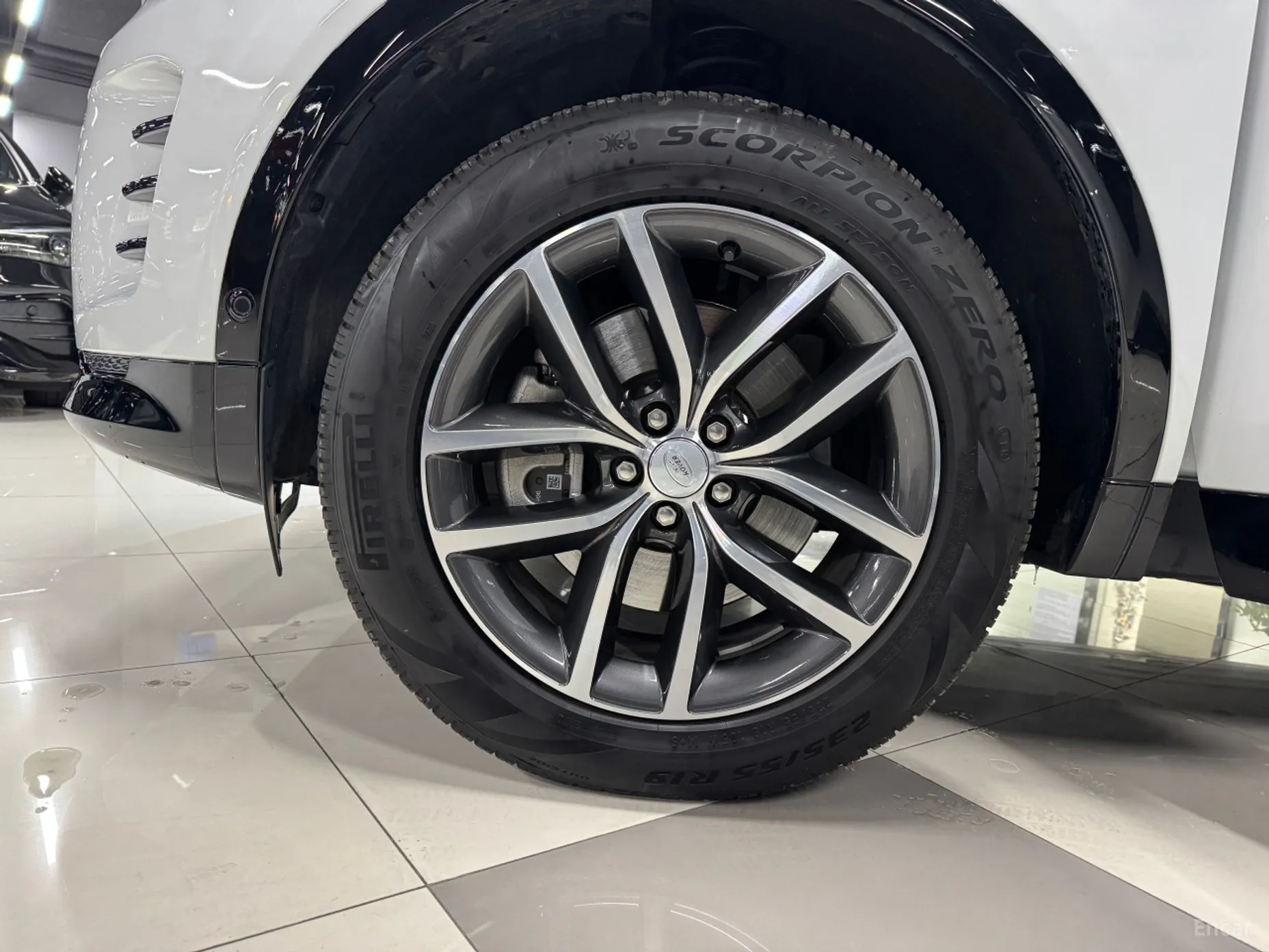 Land Rover Discovery Sports превью 15