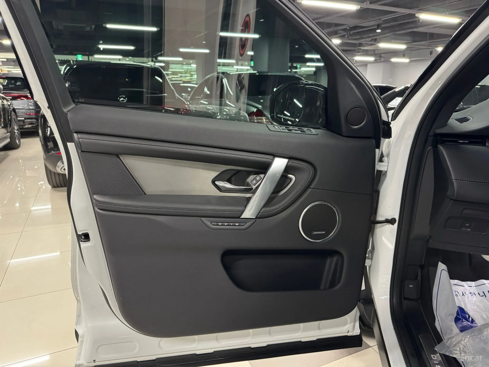 Land Rover Discovery Sports превью 7