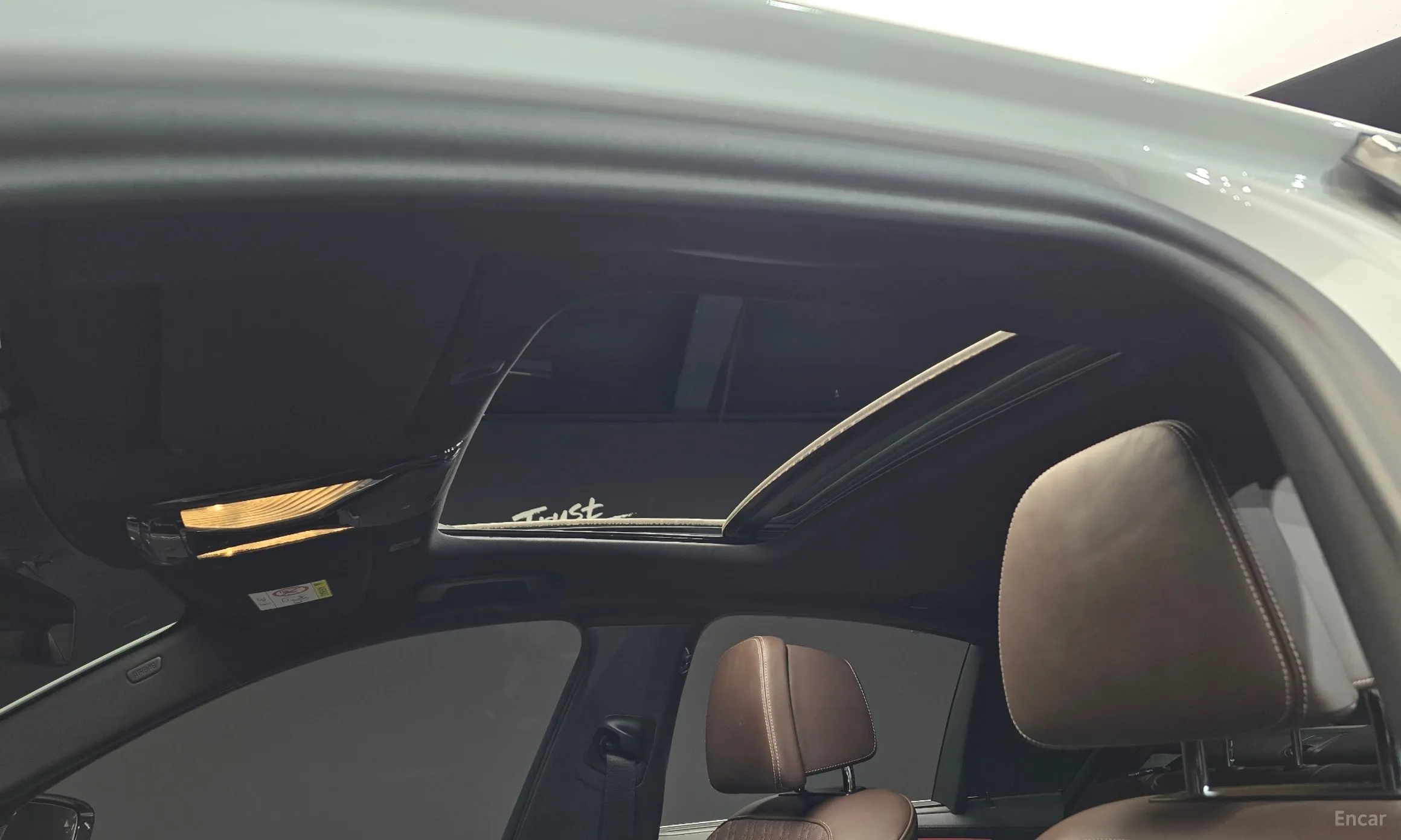 BMW 5 Series (G30) превью 18