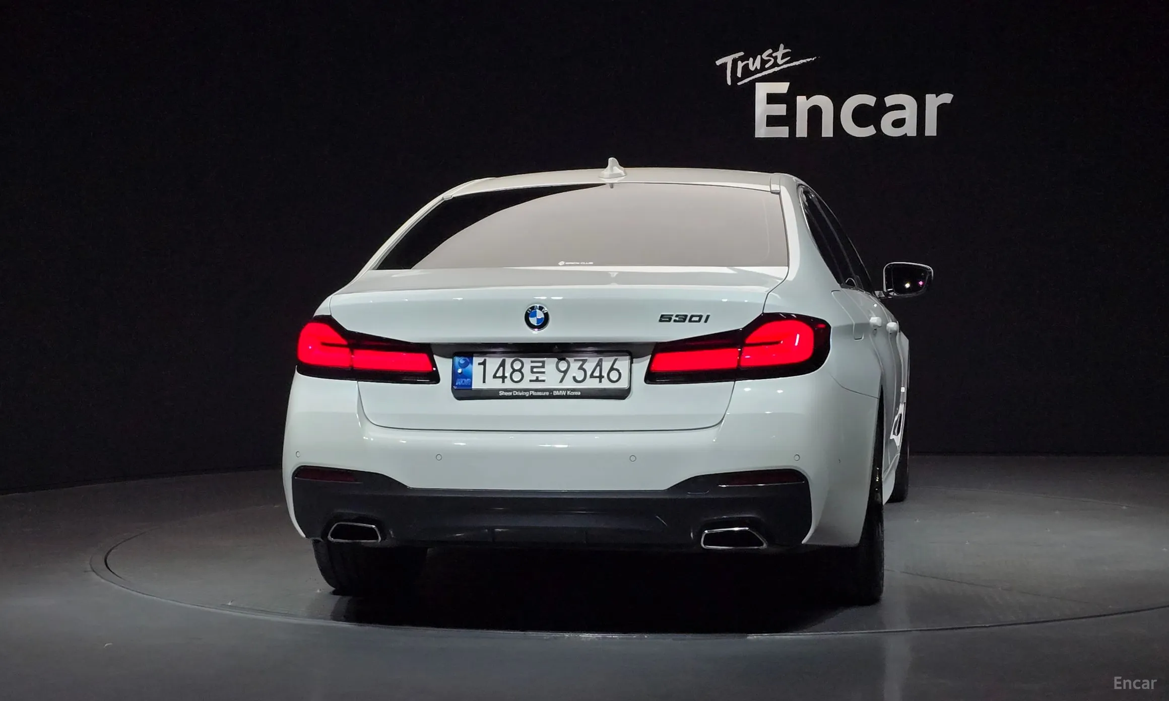 BMW 5 Series (G30) превью 4