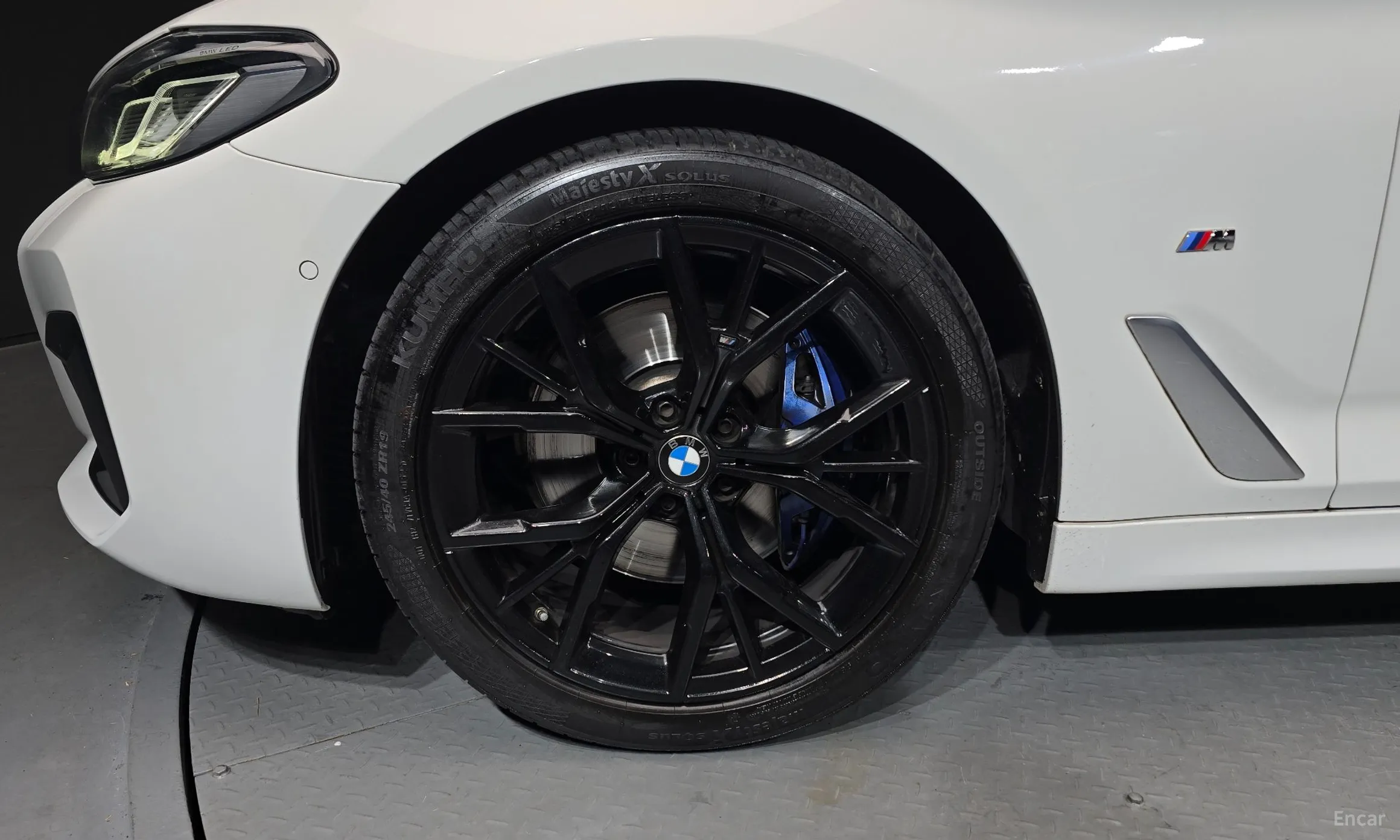 BMW 5 Series (G30) превью 5