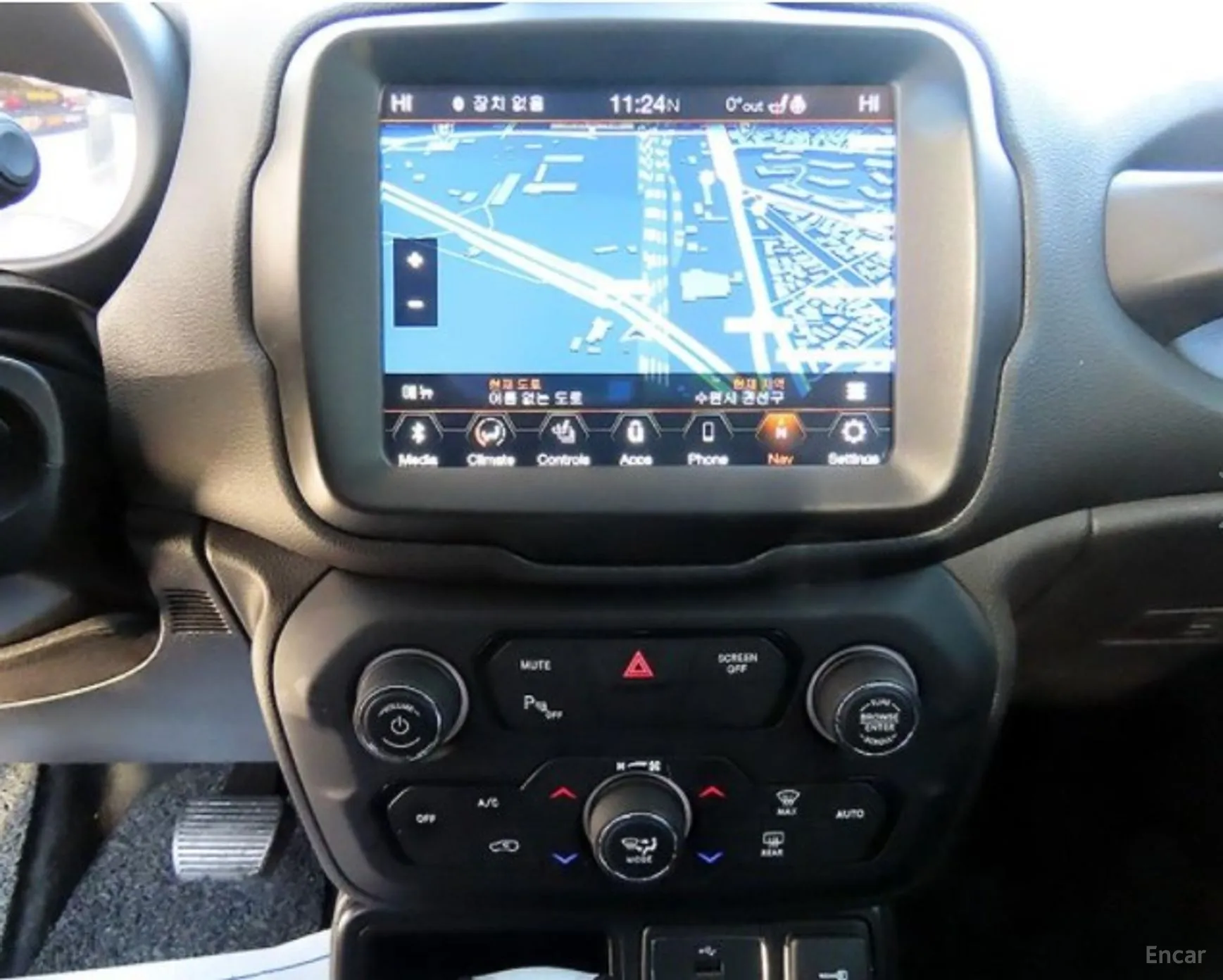 Jeep Renegade превью 13