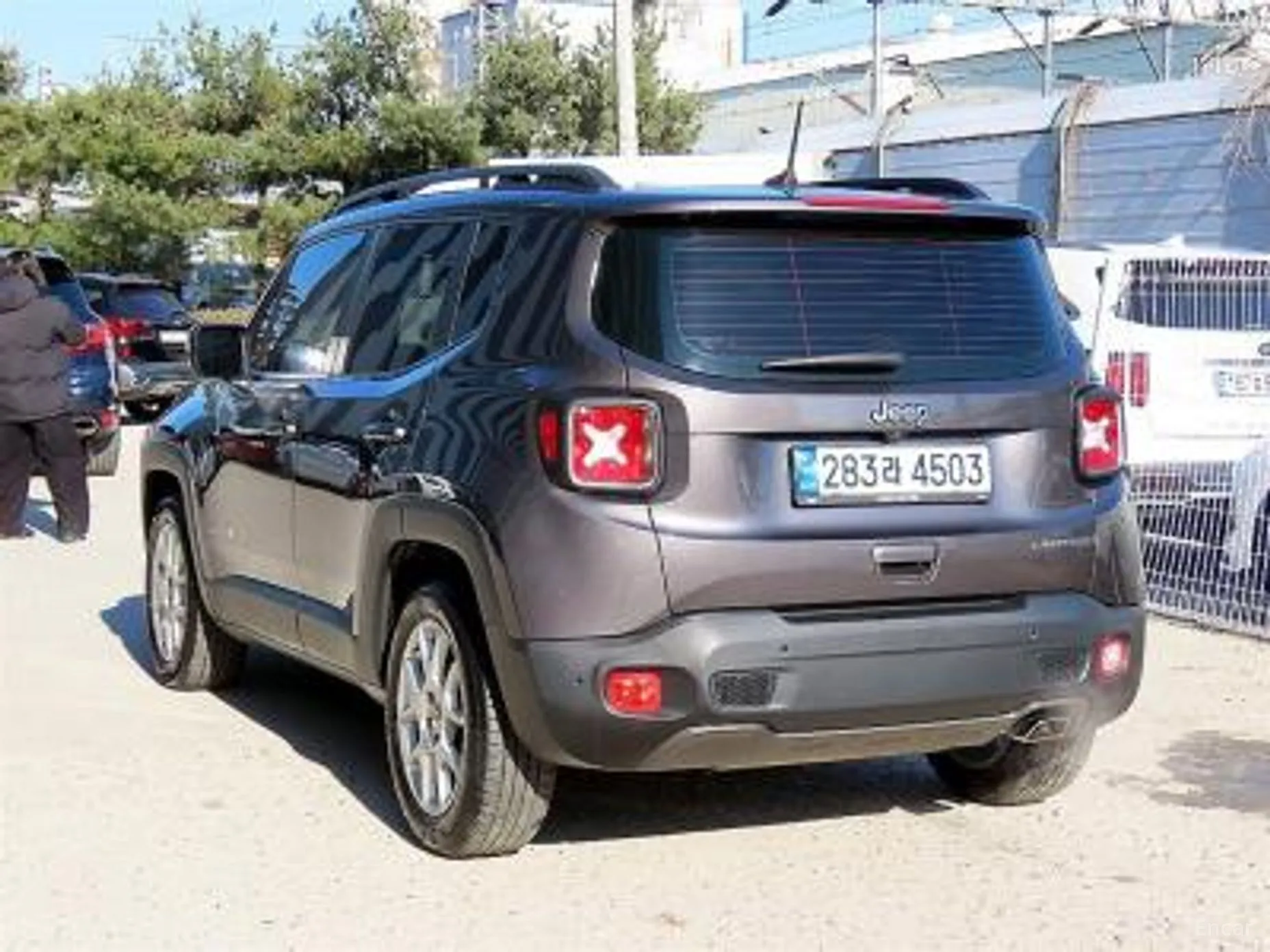 Jeep Renegade превью 3