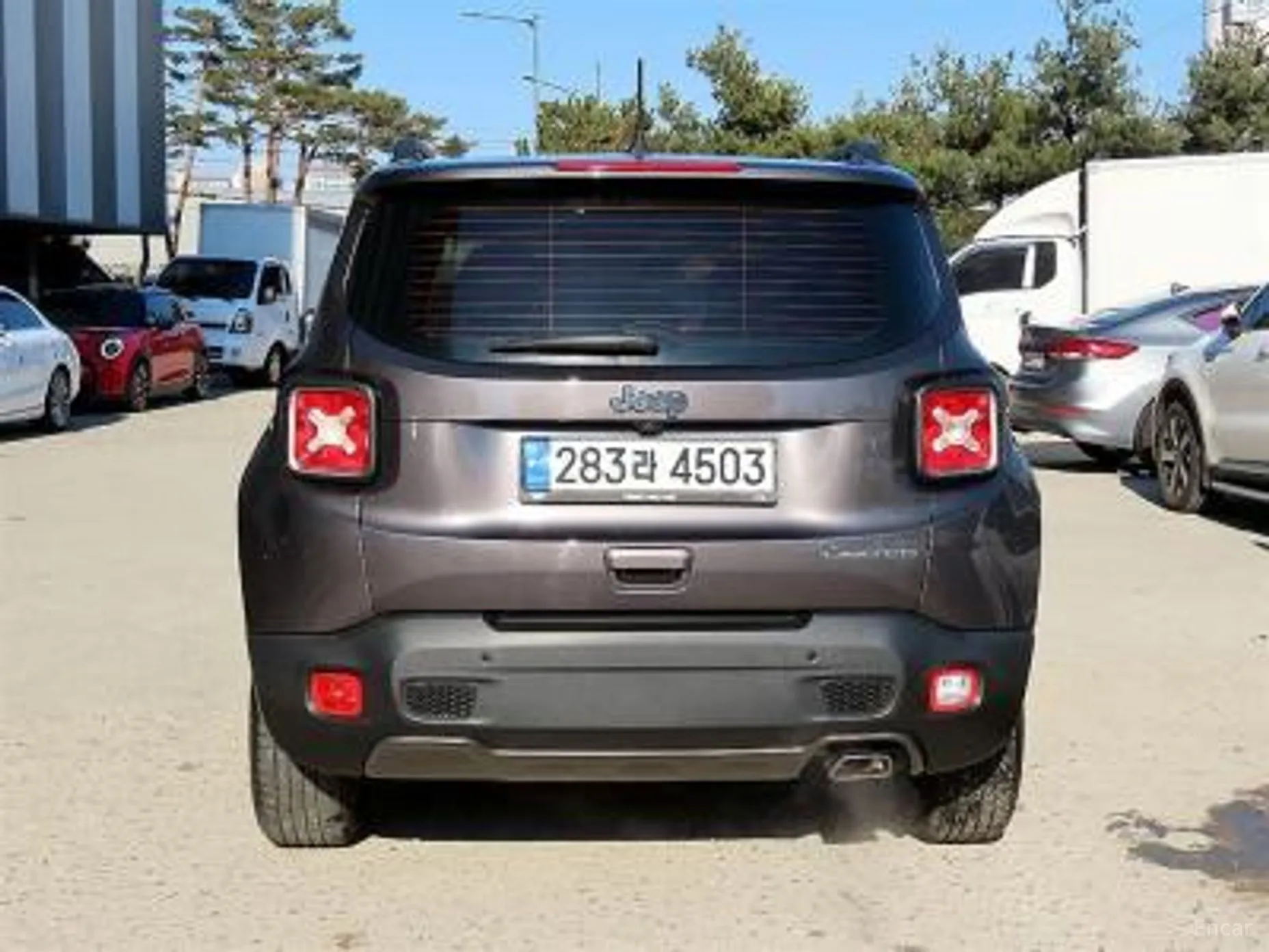 Jeep Renegade превью 4
