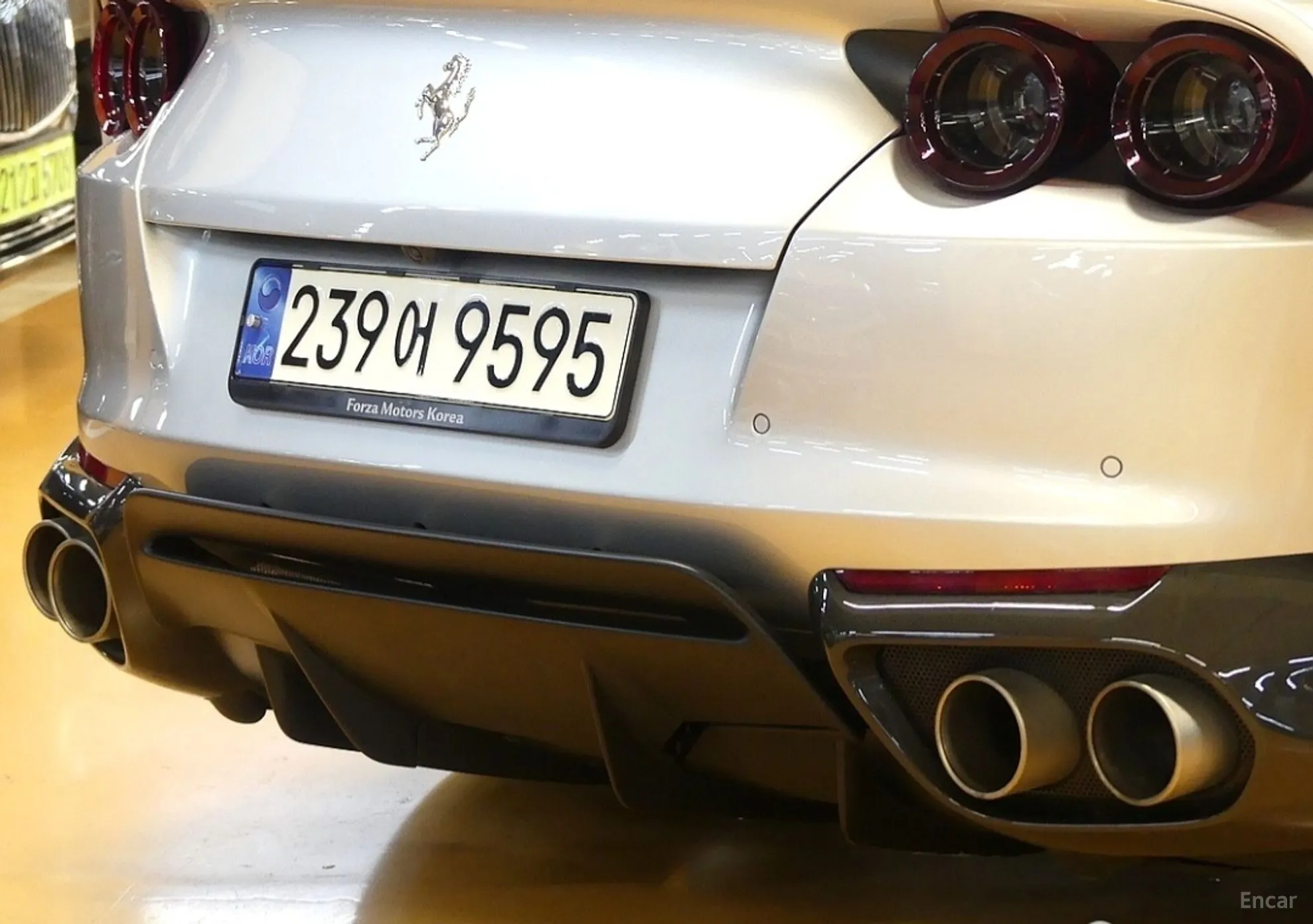 Ferrari 812 GTS превью 8
