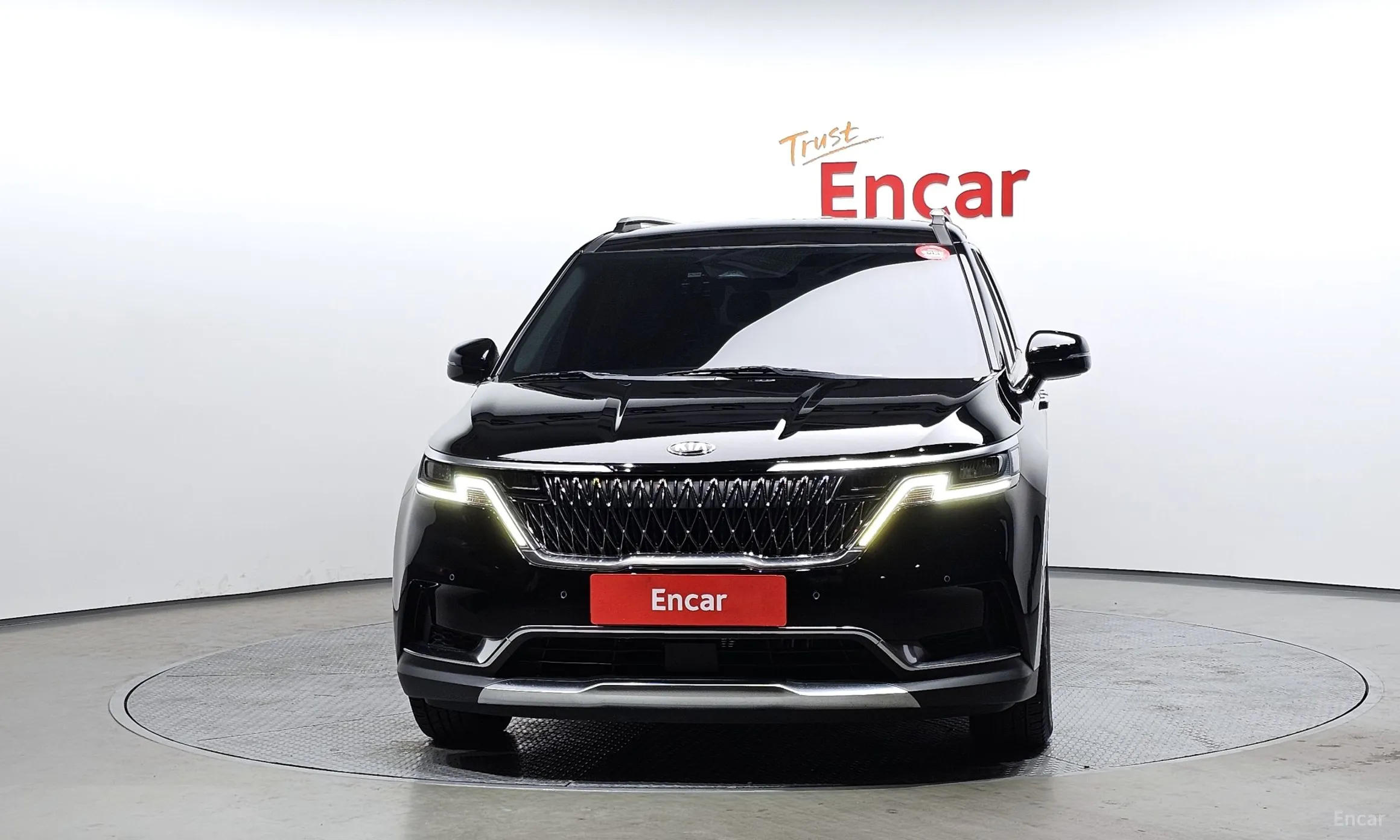 Kia Carnival Gen 4 превью 3