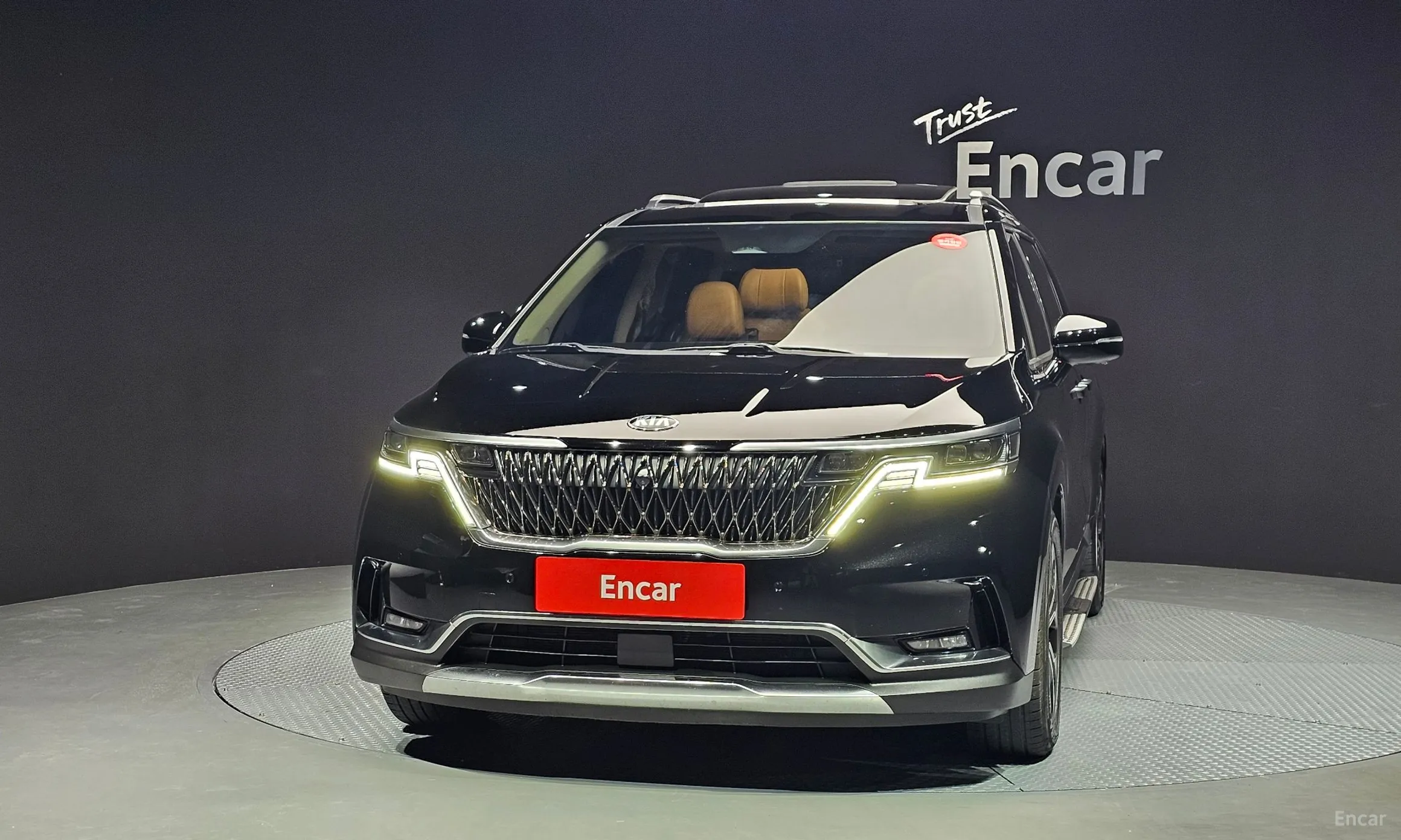Kia Carnival Gen 4 превью 3