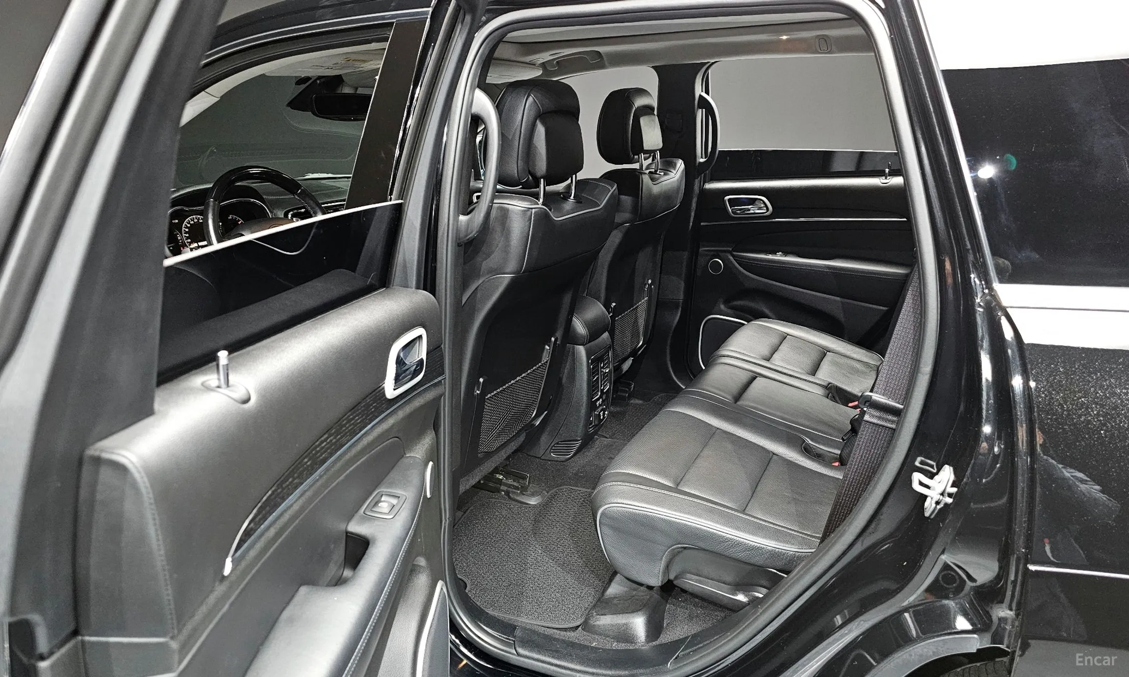 Jeep Grand Cherokee превью 11