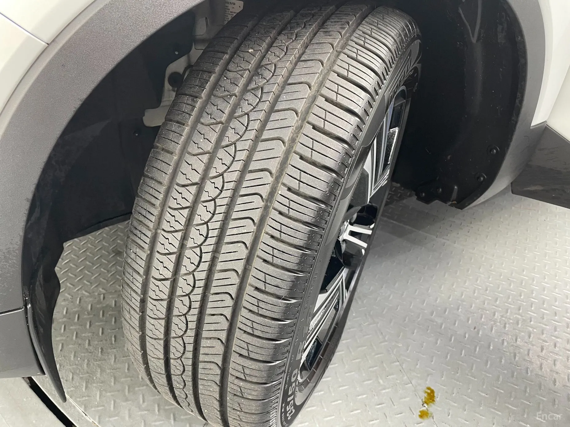 Volvo XC40 превью 11