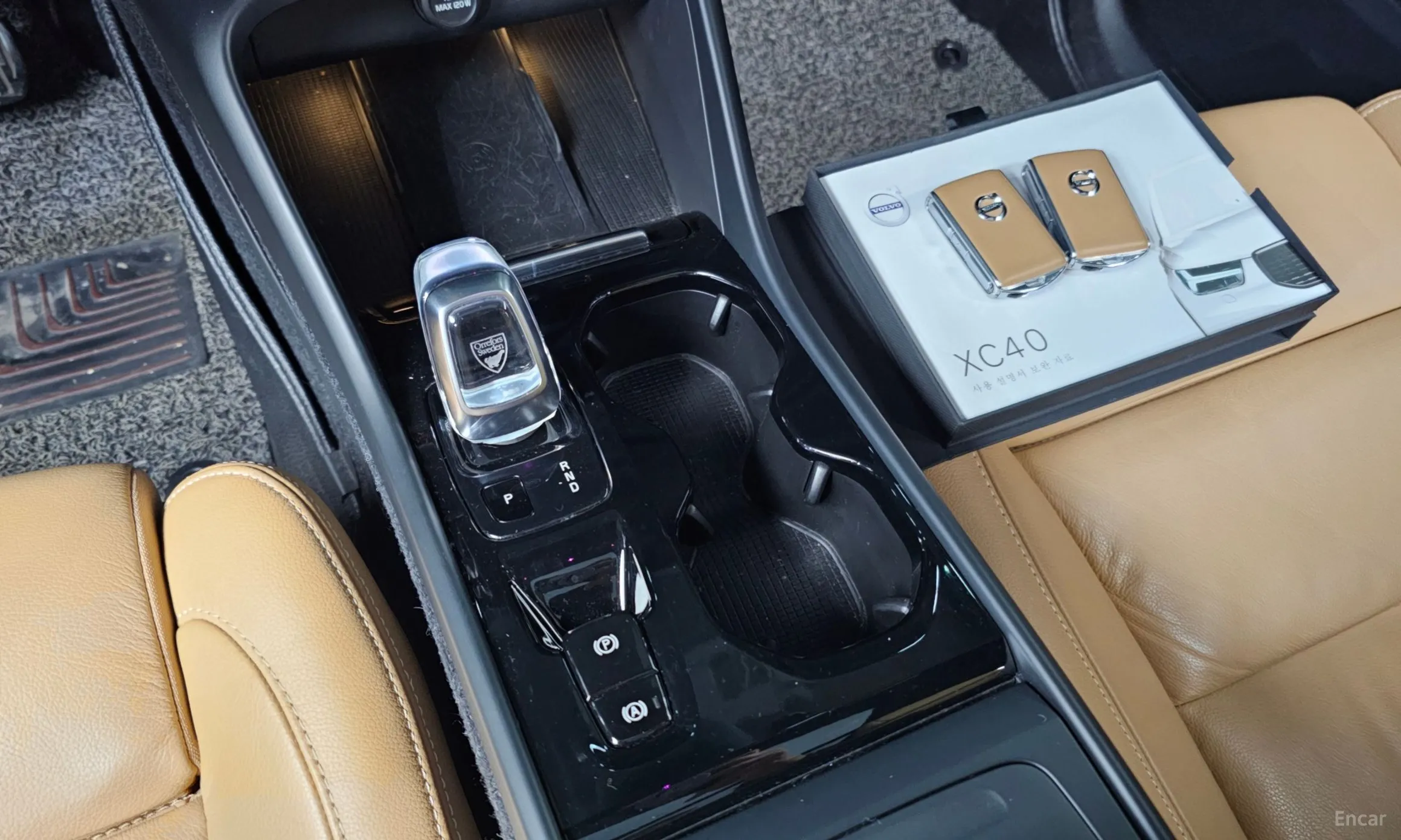 Volvo XC40 превью 9