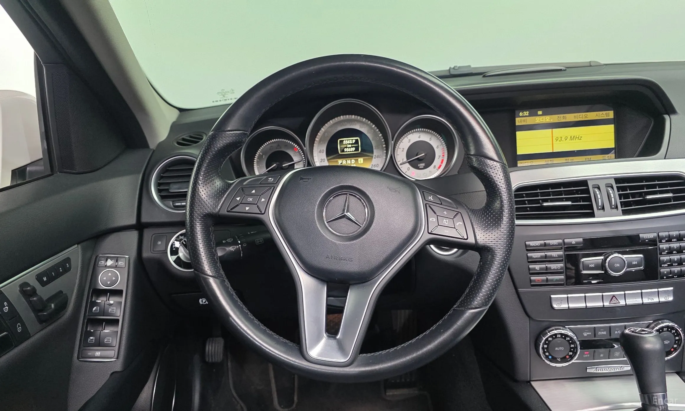 Mercedes Benz C-Class W204 превью 13