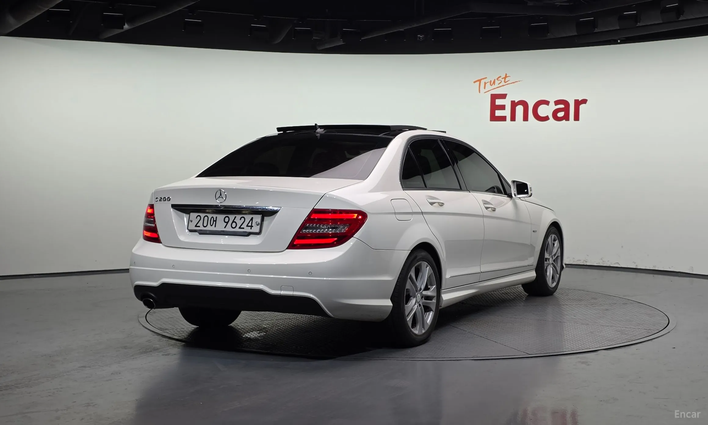 Mercedes Benz C-Class W204