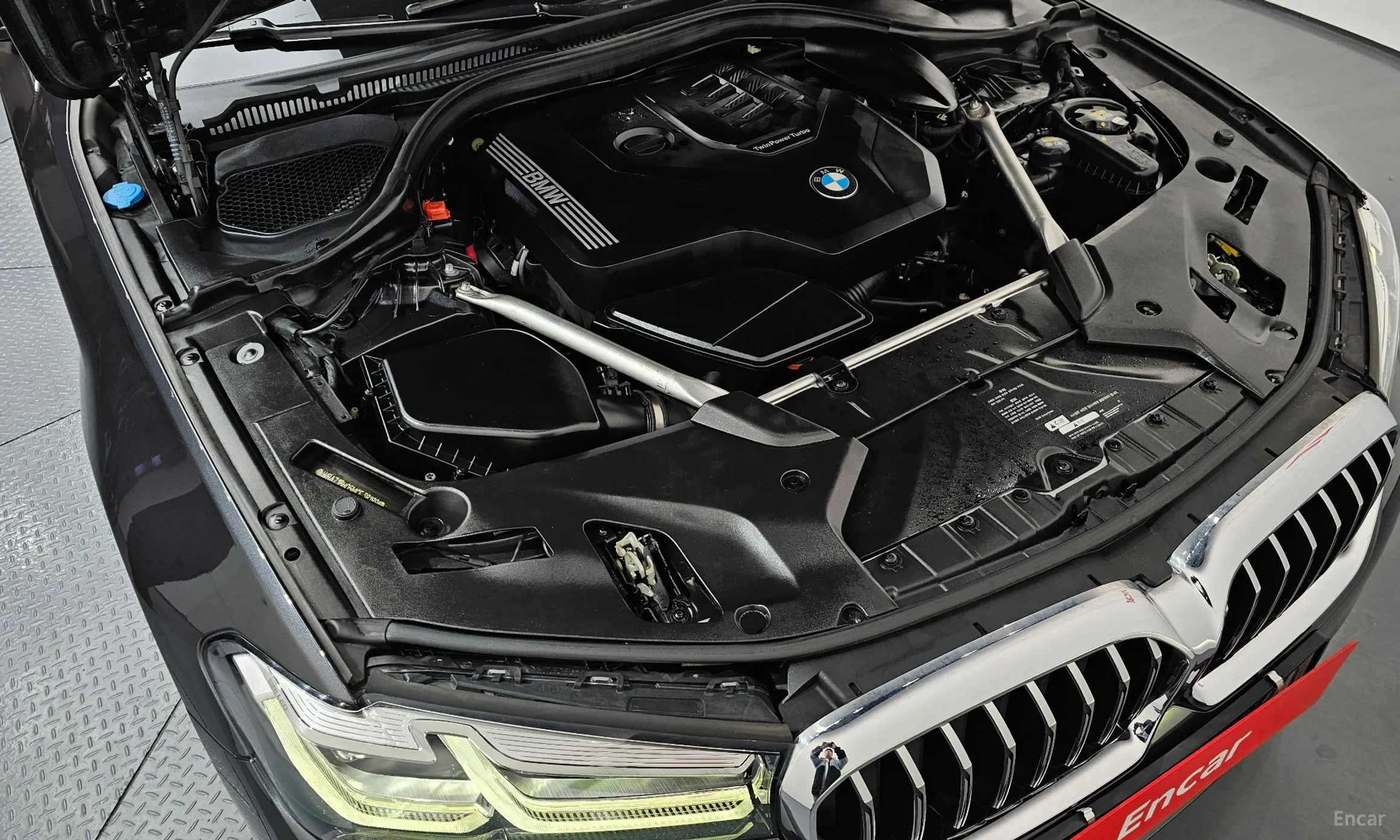 BMW 5 Series (G30) превью 6