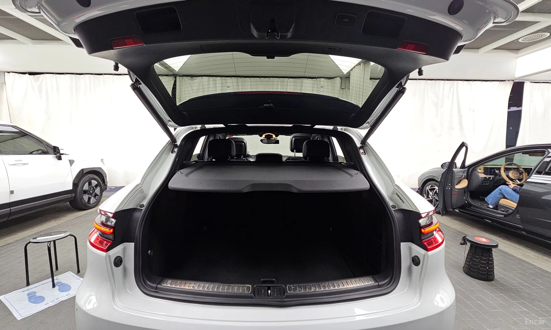 Porsche Macan превью 20