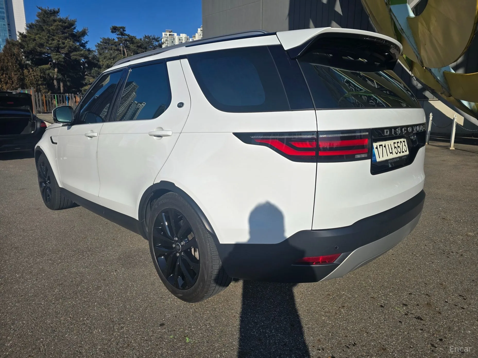Land Rover Discovery 5 превью 2