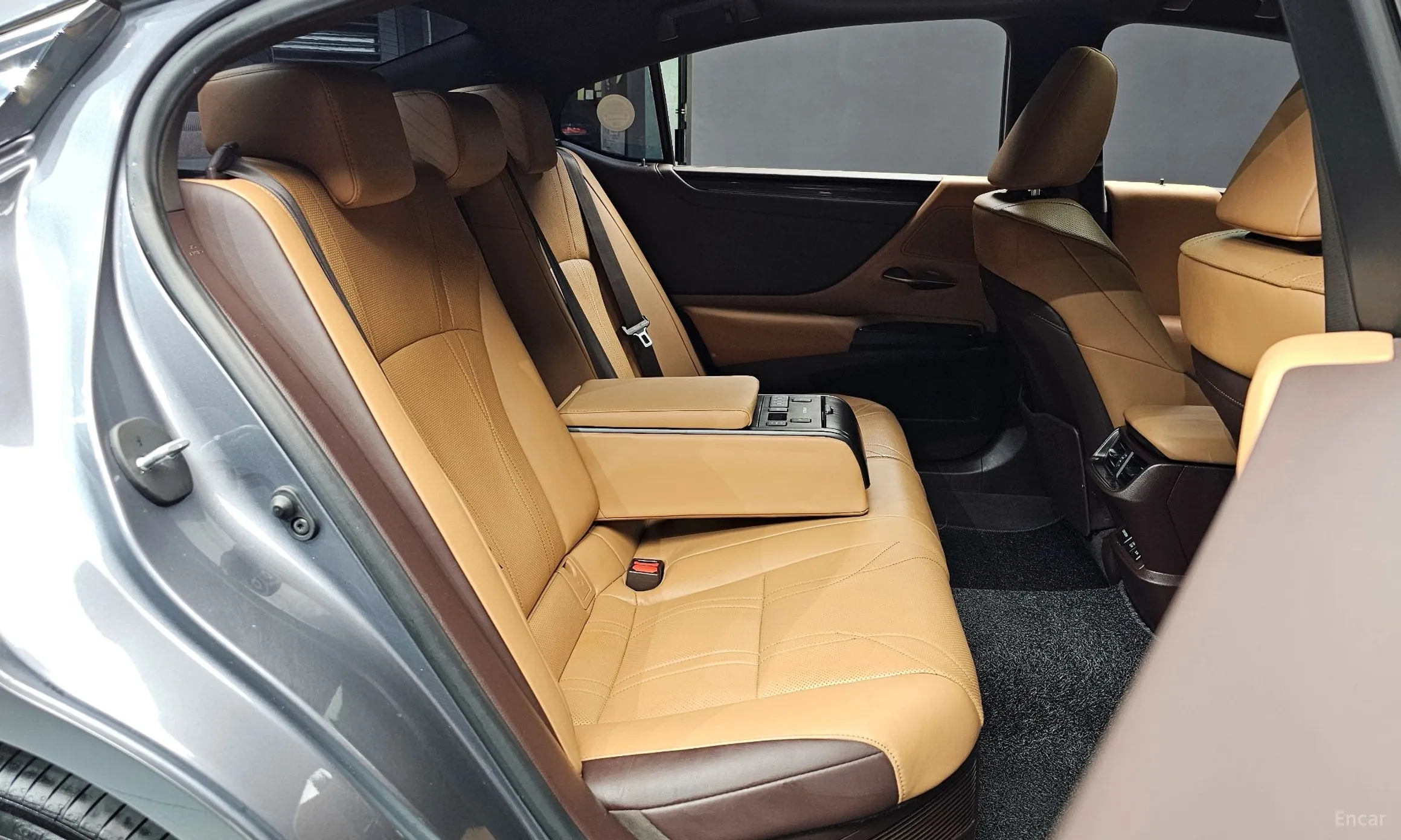 Lexus ES300h 7th Generation превью 12