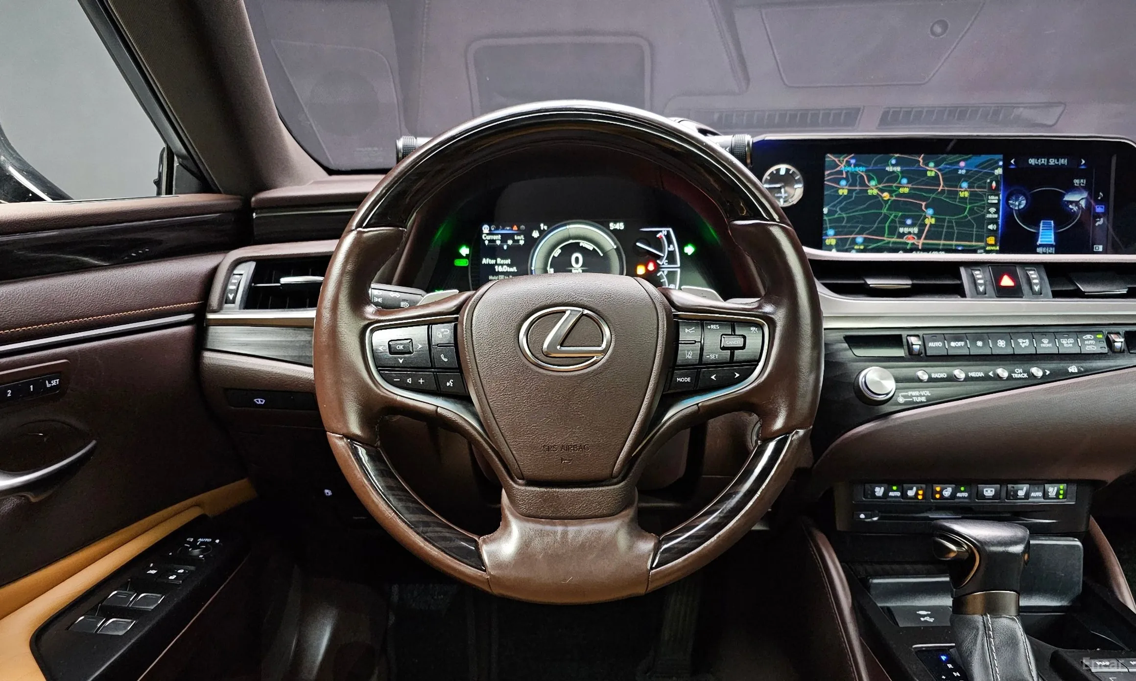 Lexus ES300h 7th Generation превью 13