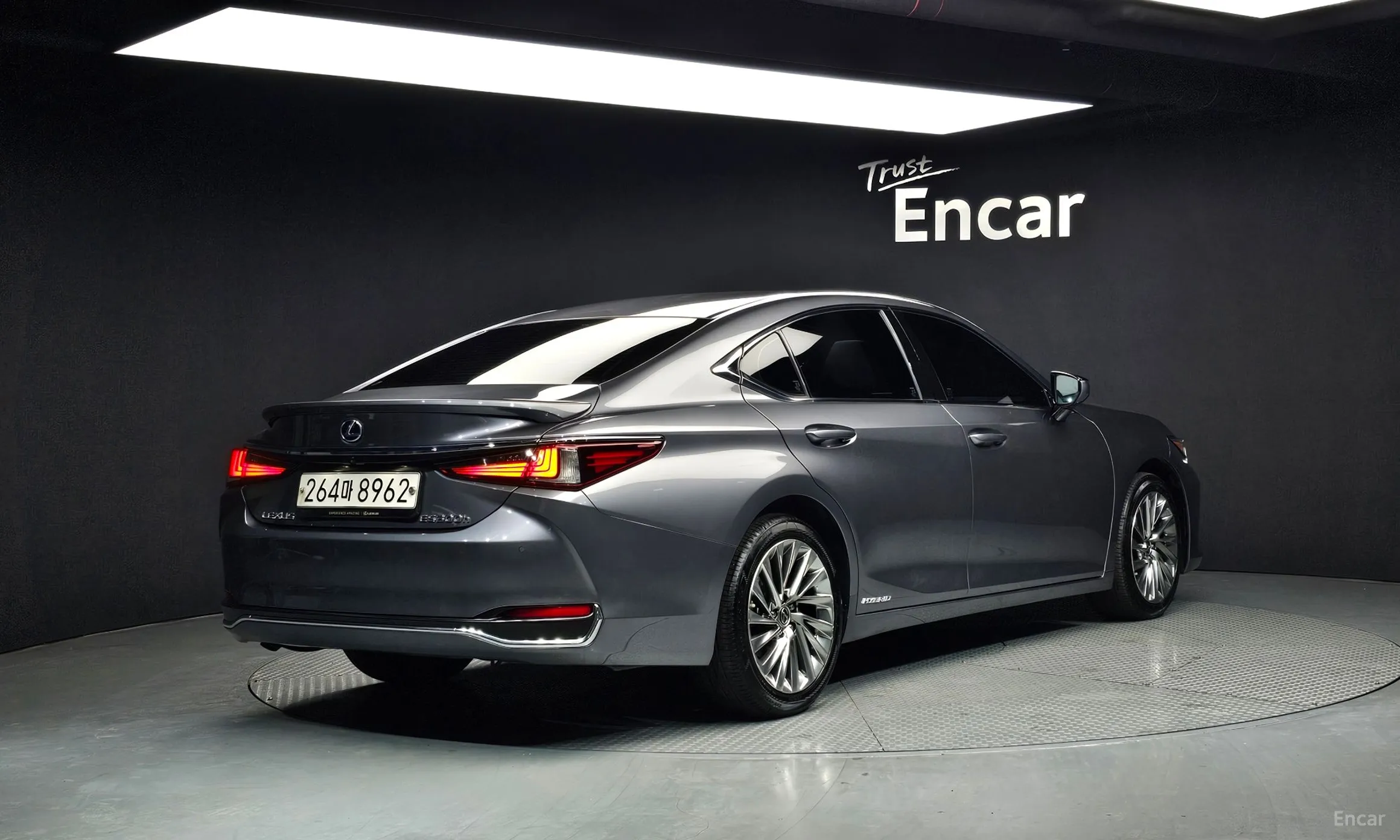 Lexus ES300h 7th Generation