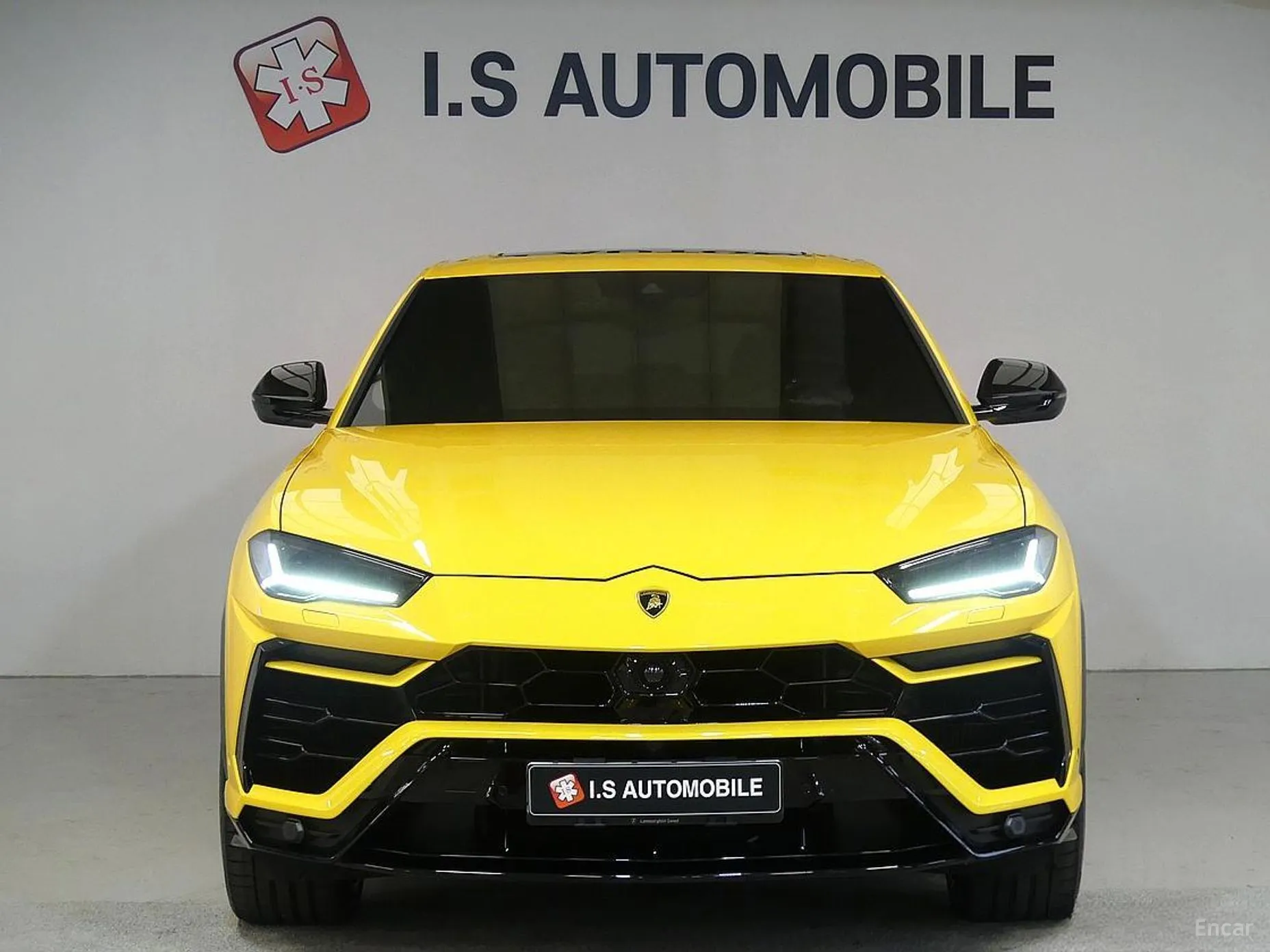 Lamborghini Urus превью 2