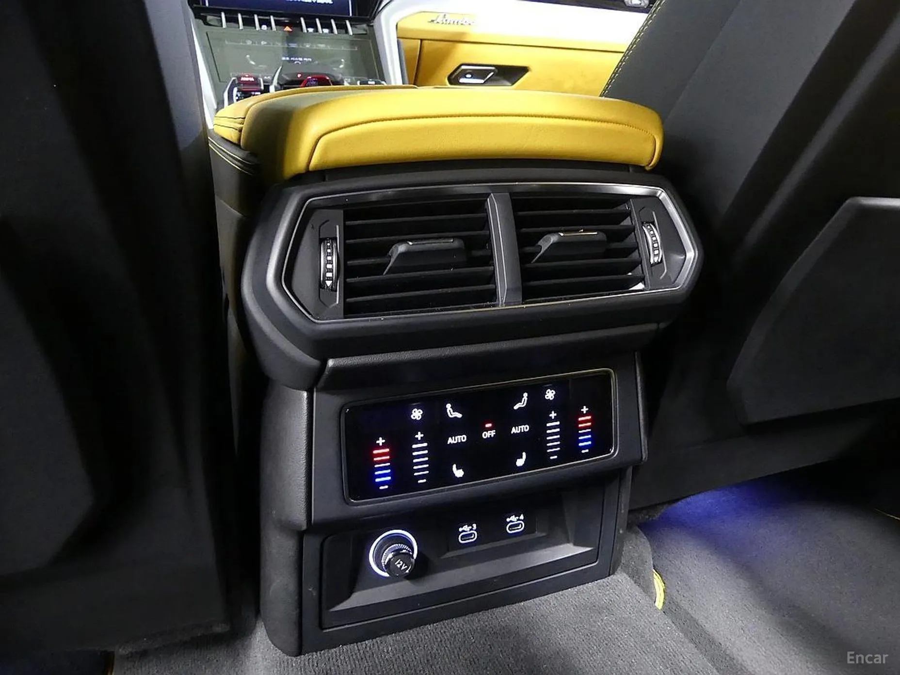 Lamborghini Urus превью 19