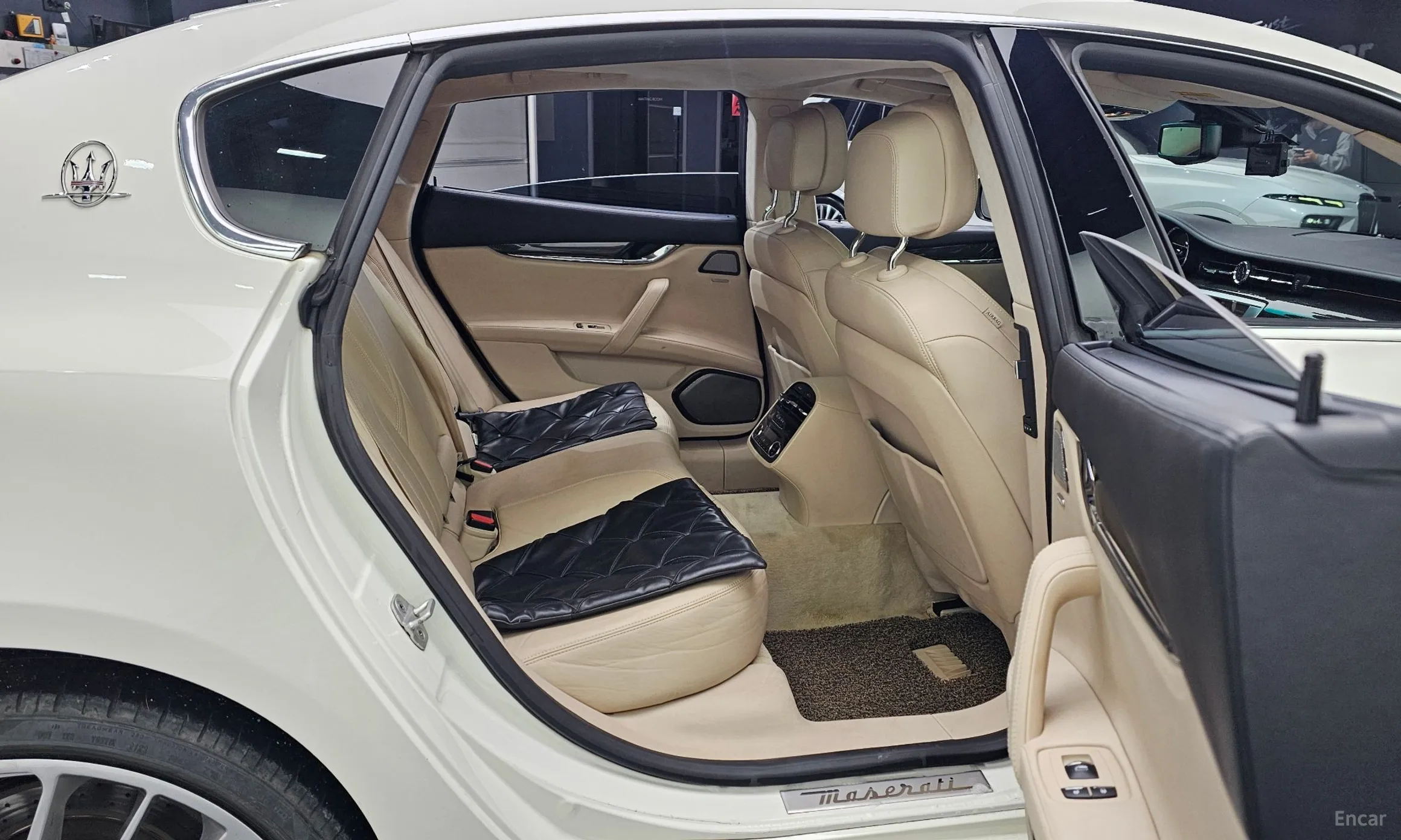 Maserati Quattroporte превью 12