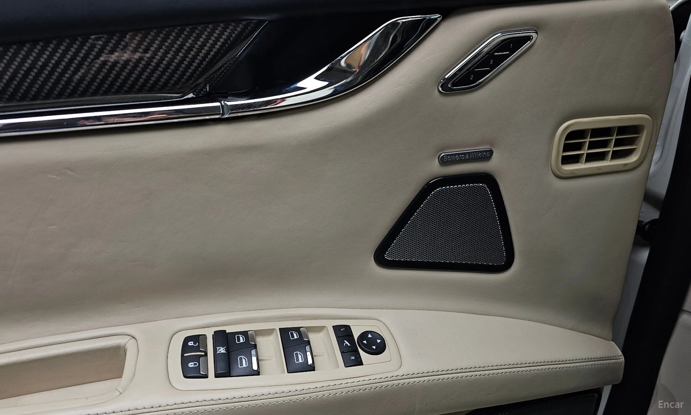 Maserati Quattroporte превью 16