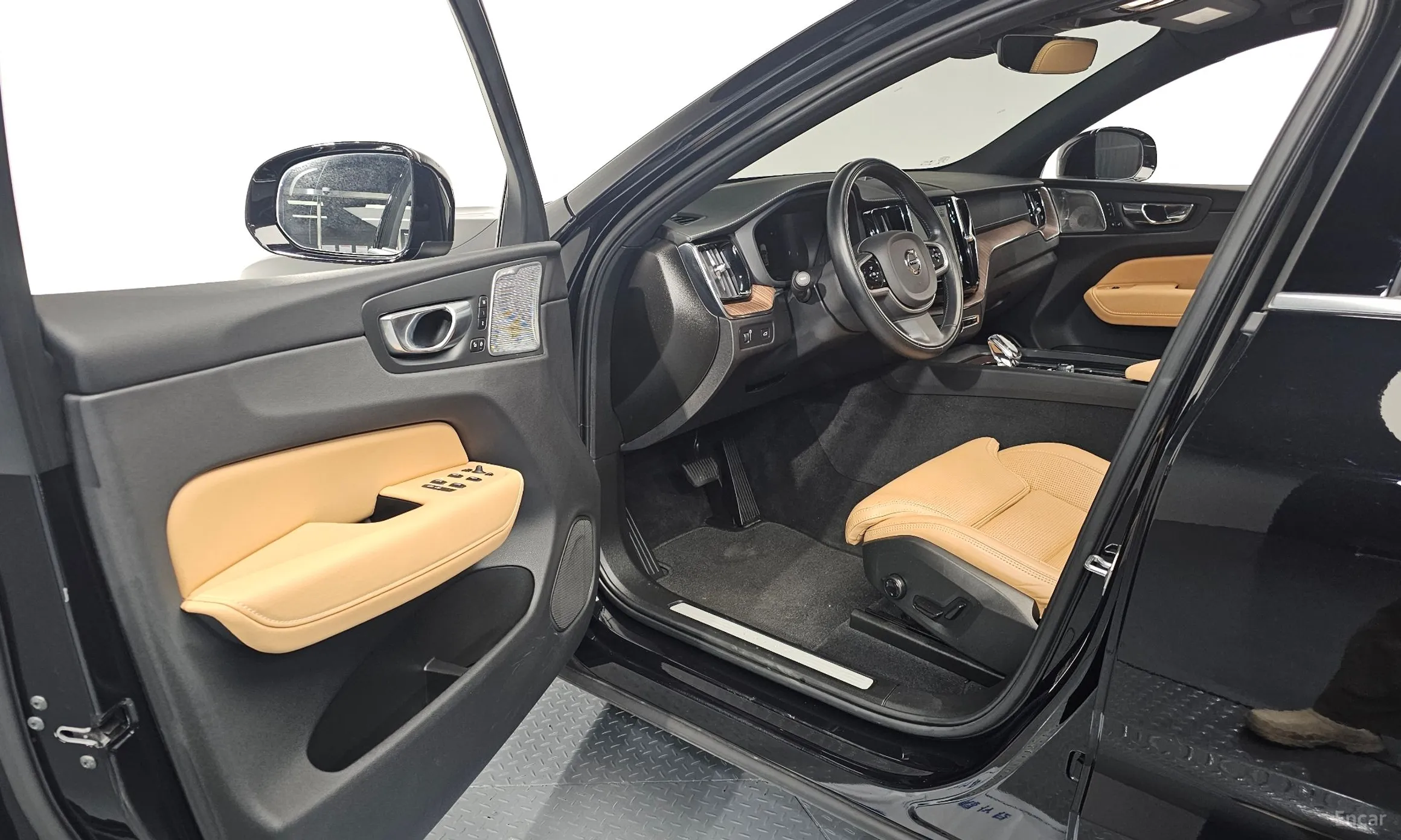 Volvo XC60 Gen 2 превью 10