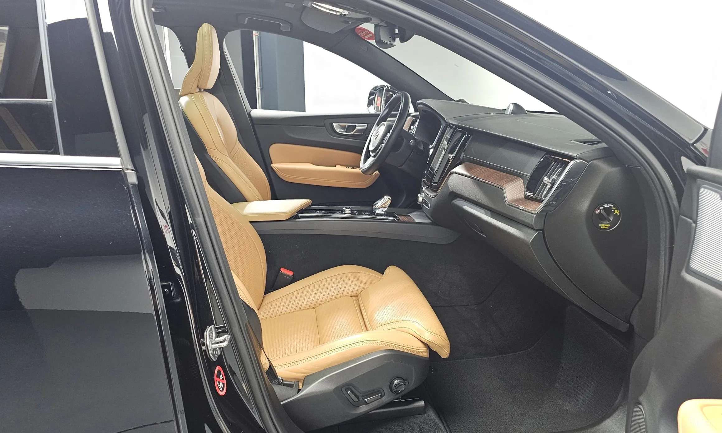 Volvo XC60 Gen 2 превью 11