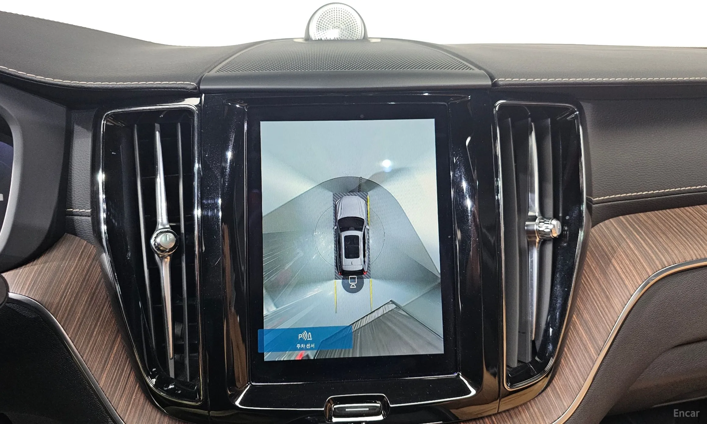 Volvo XC60 Gen 2 превью 15