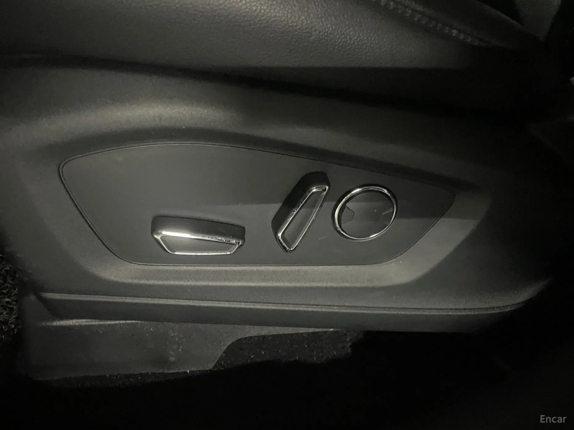 Ford Explorer 6th Generation превью 17