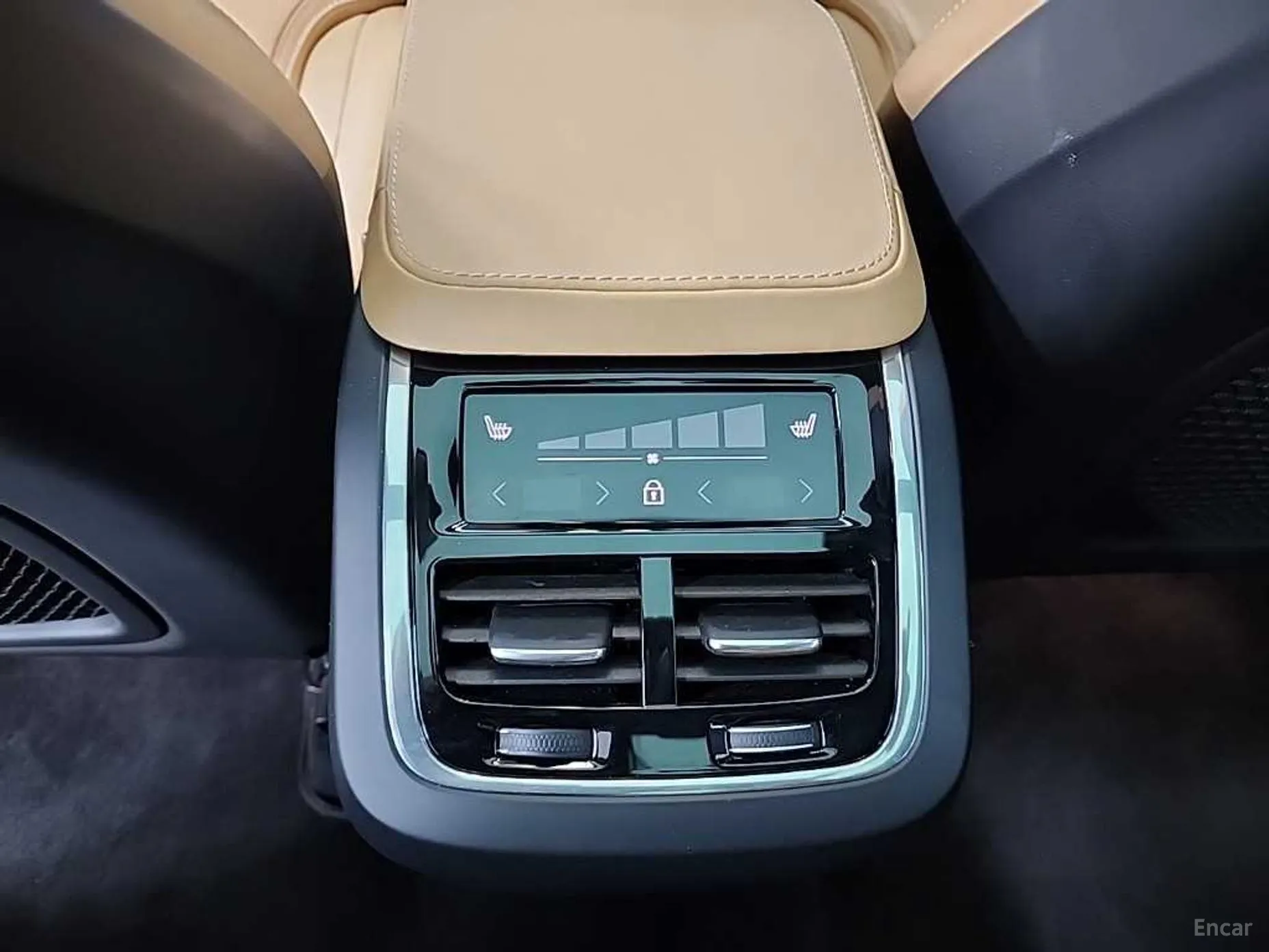 Volvo XC90 Gen 2 превью 12