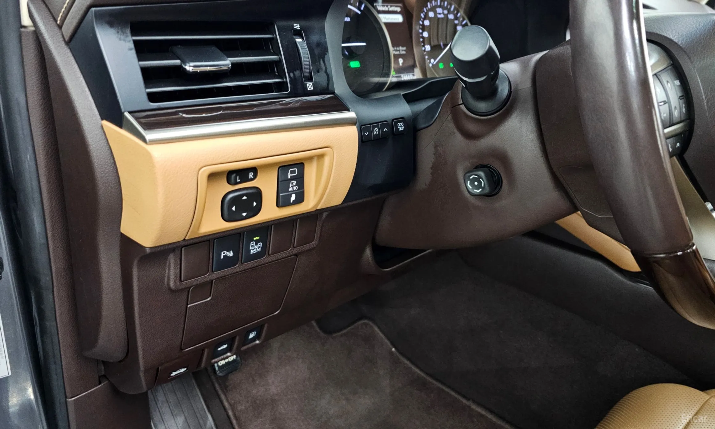 Lexus New ES300h превью 16