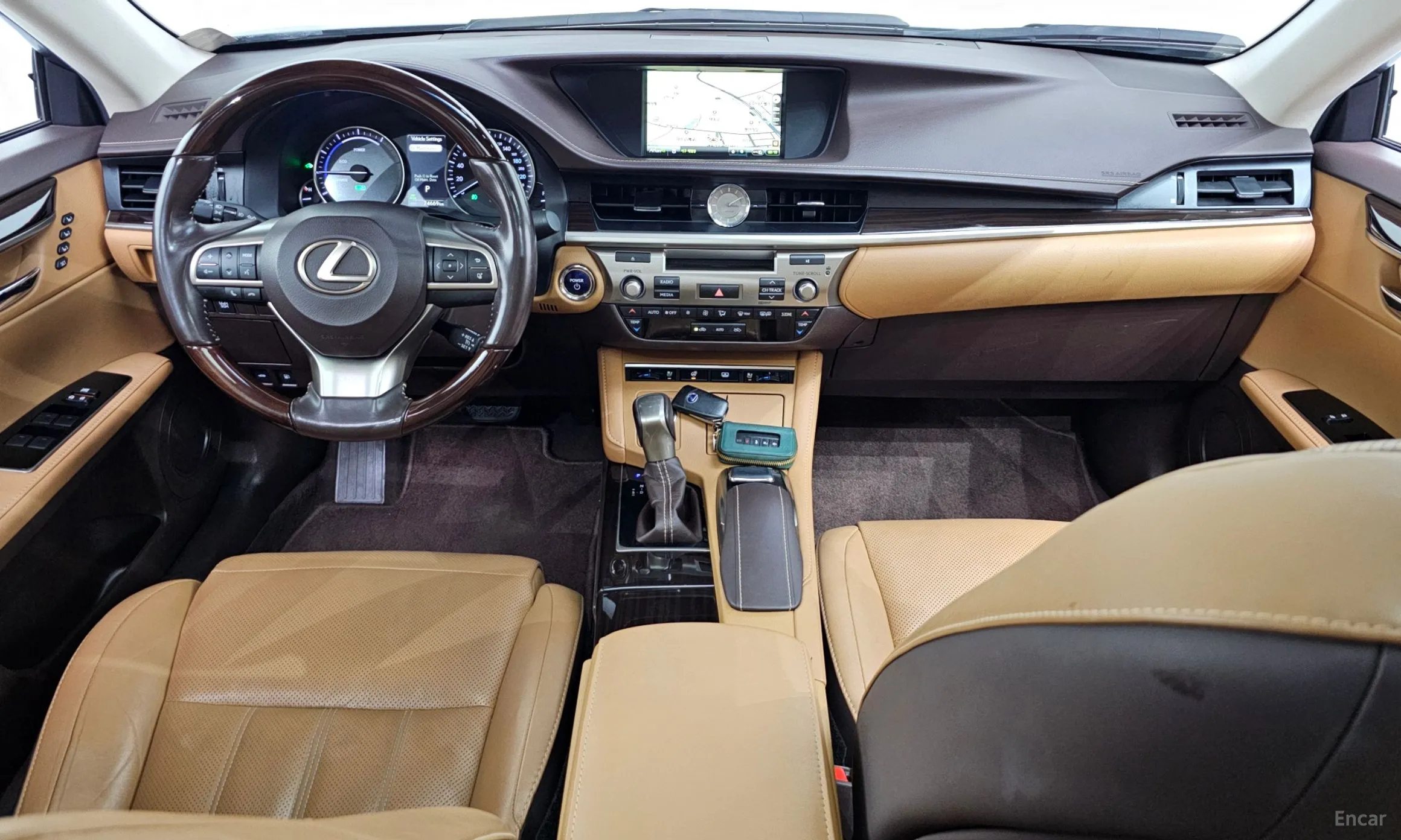 Lexus New ES300h превью 7