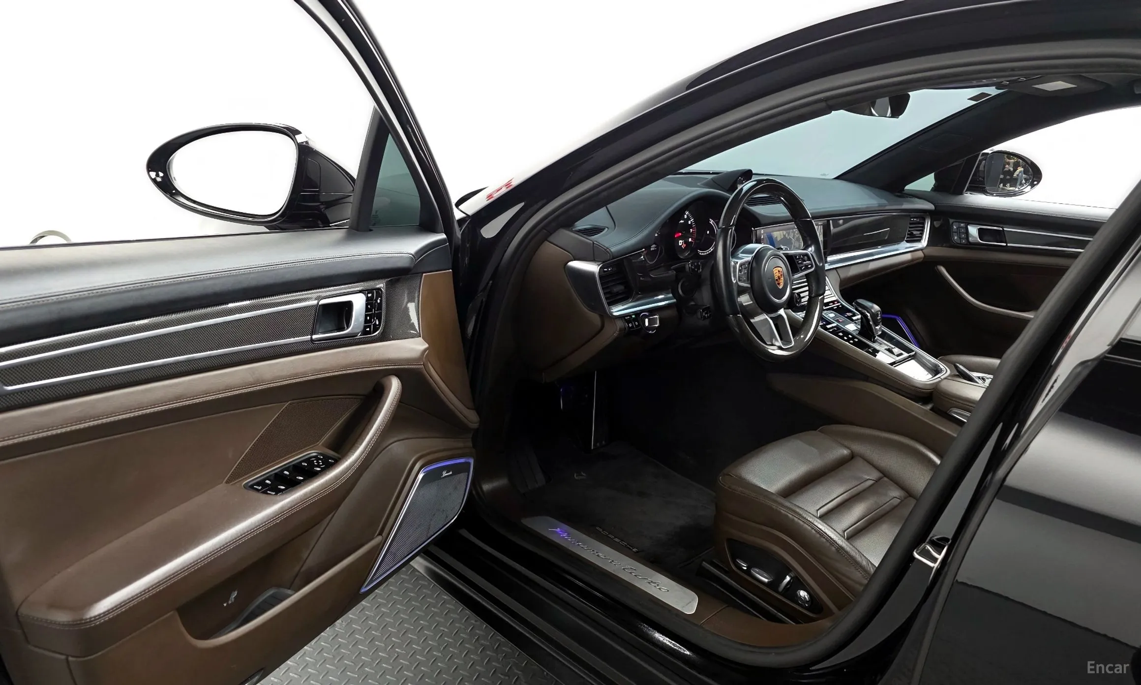 Porsche Panamera (971) превью 10